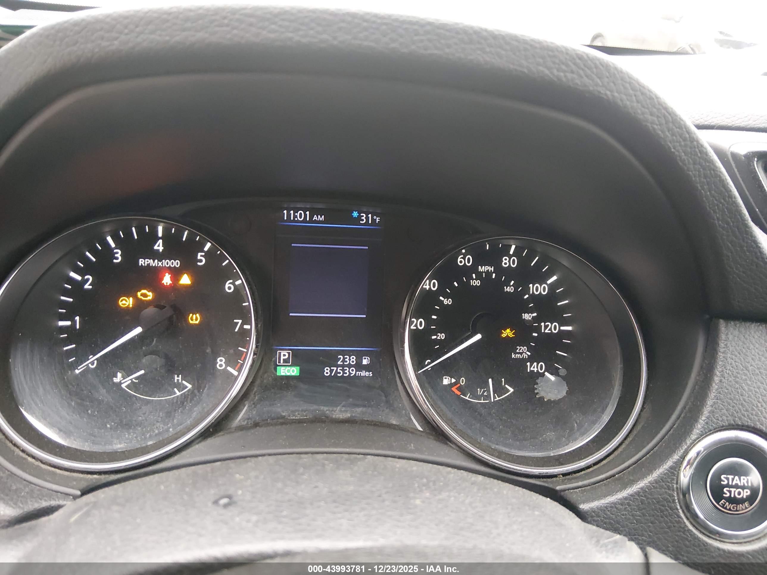 NISSAN ROGUE image 7