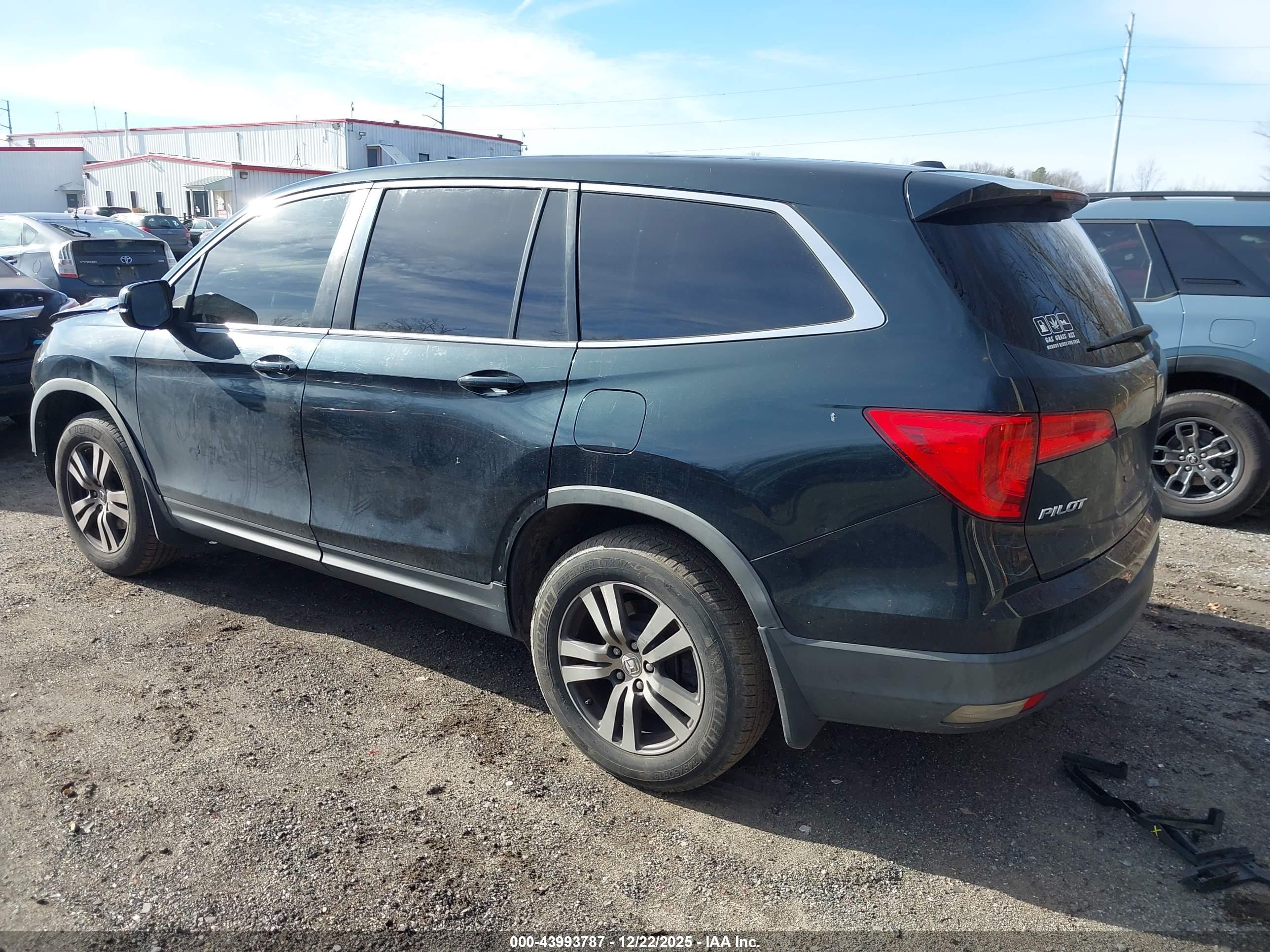 HONDA PILOT image 3