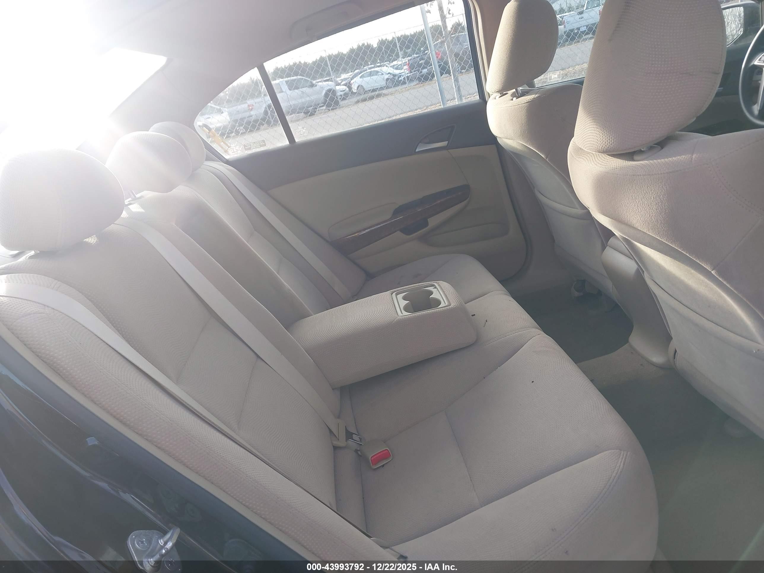 HONDA ACCORD image 8