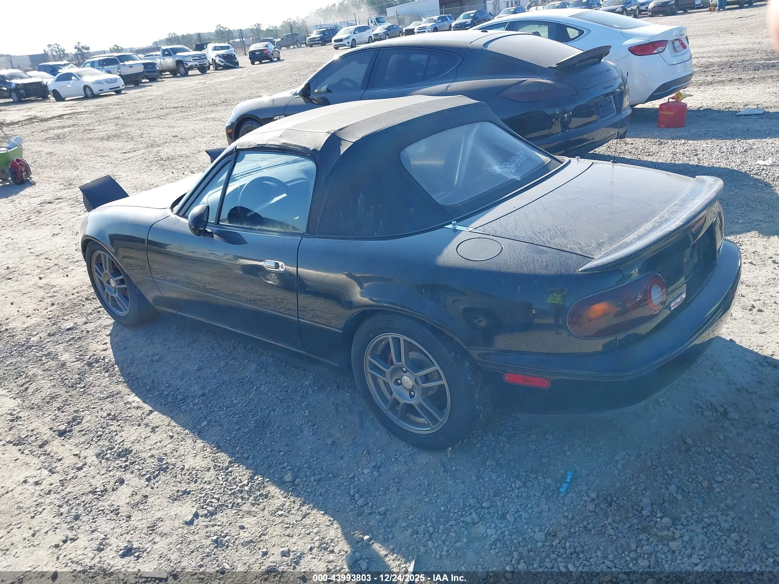 MAZDA MX-5 image 3
