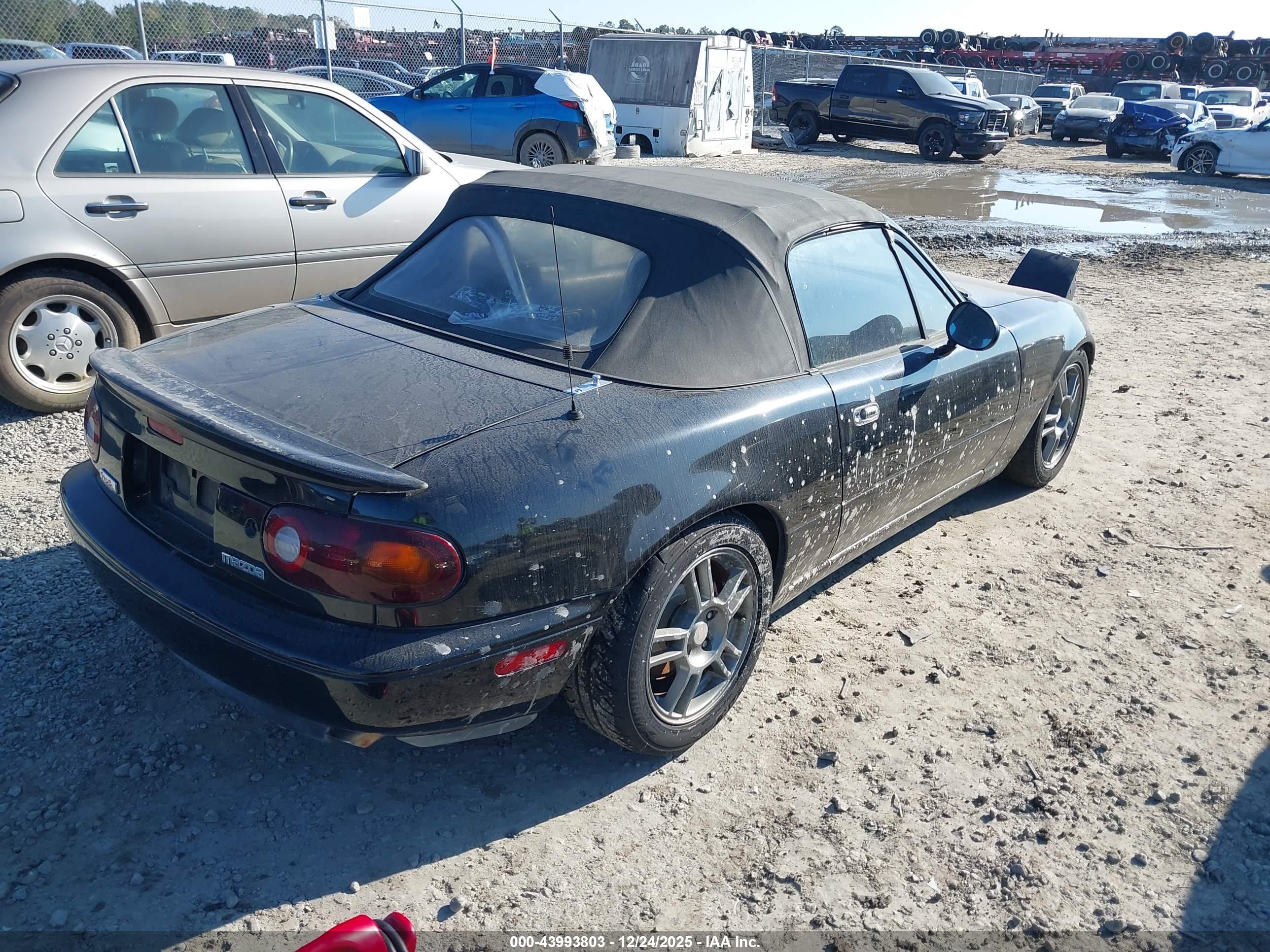 MAZDA MX-5 image 4
