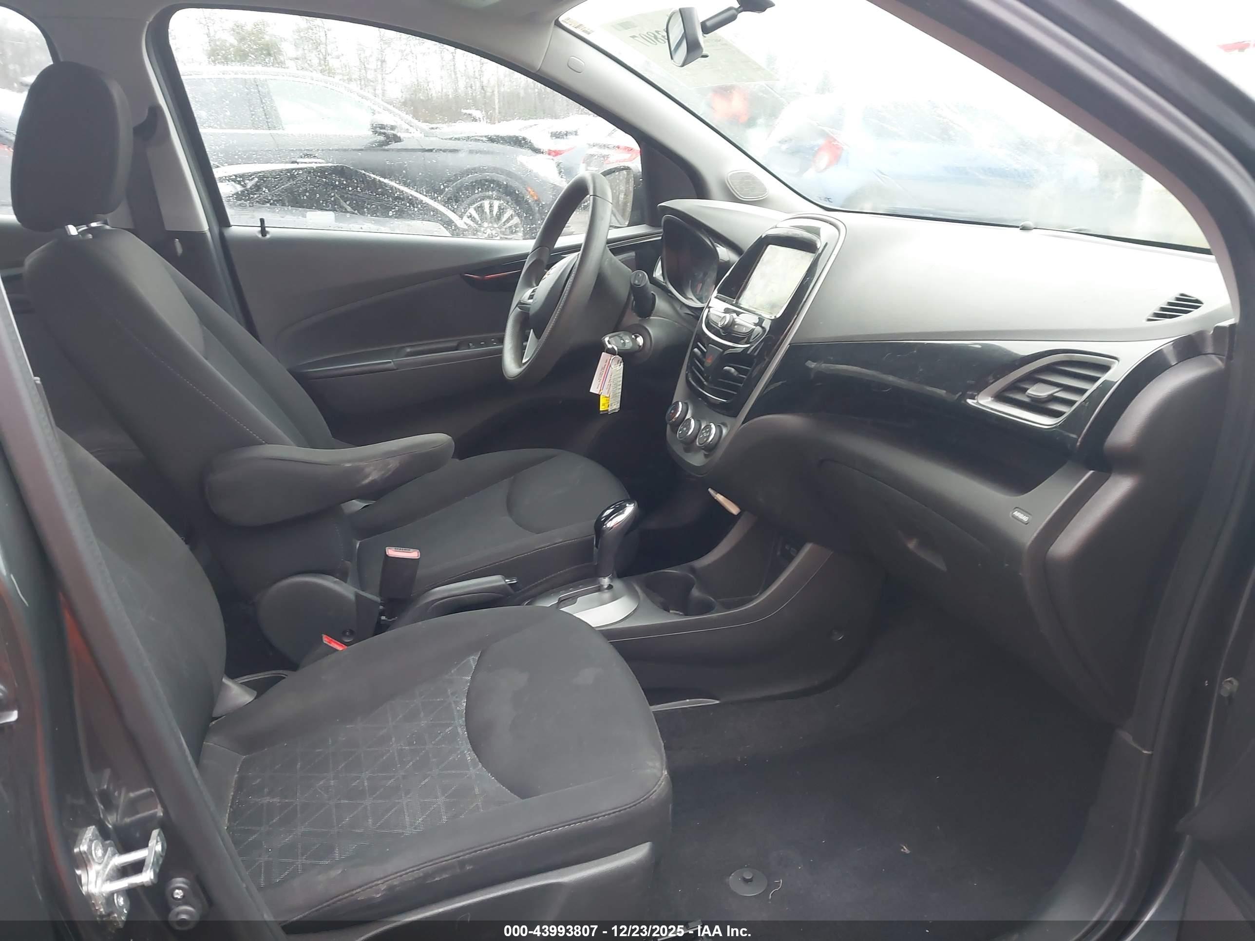 CHEVROLET SPARK image 5