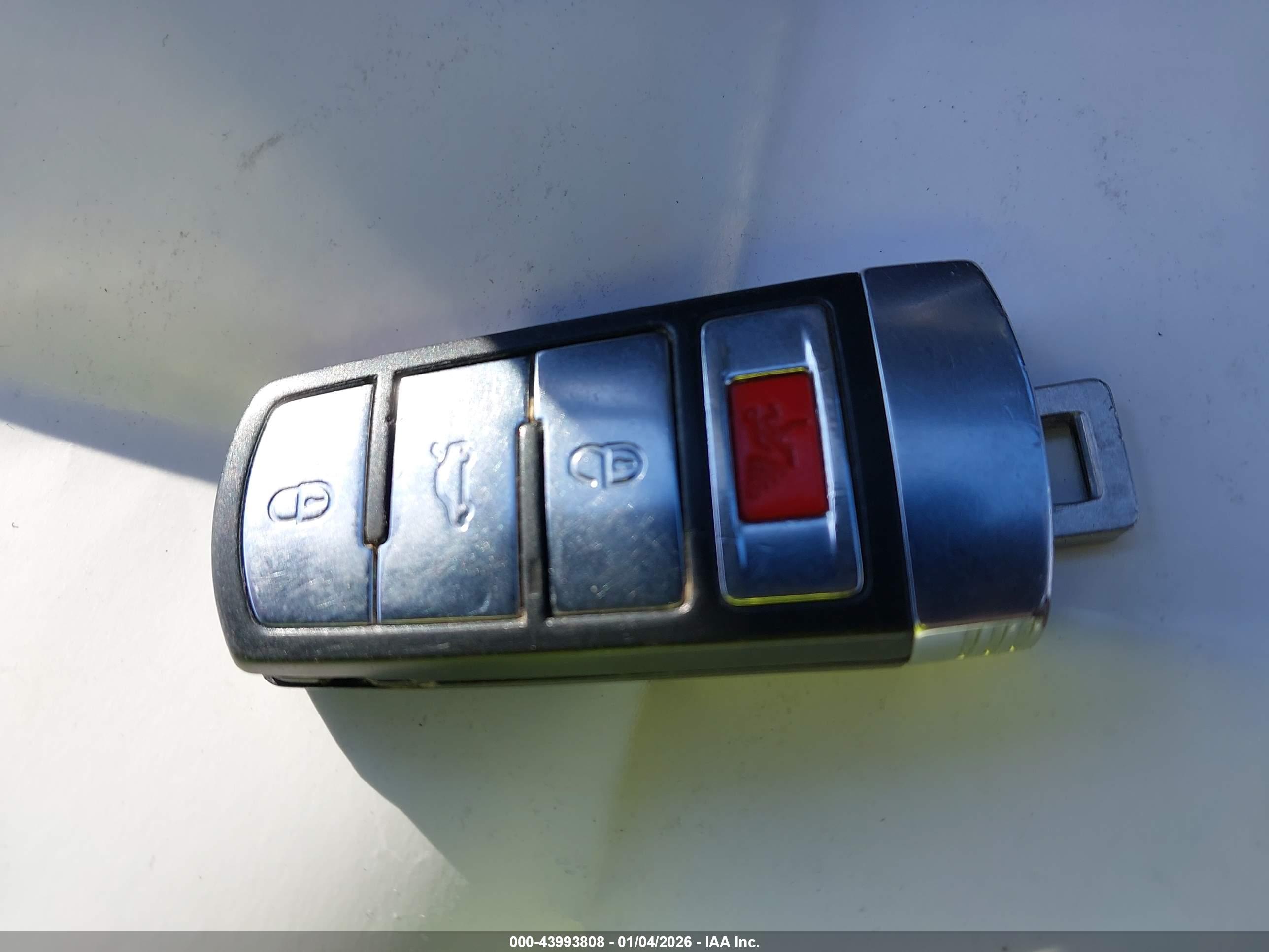 VOLKSWAGEN PASSAT image 11
