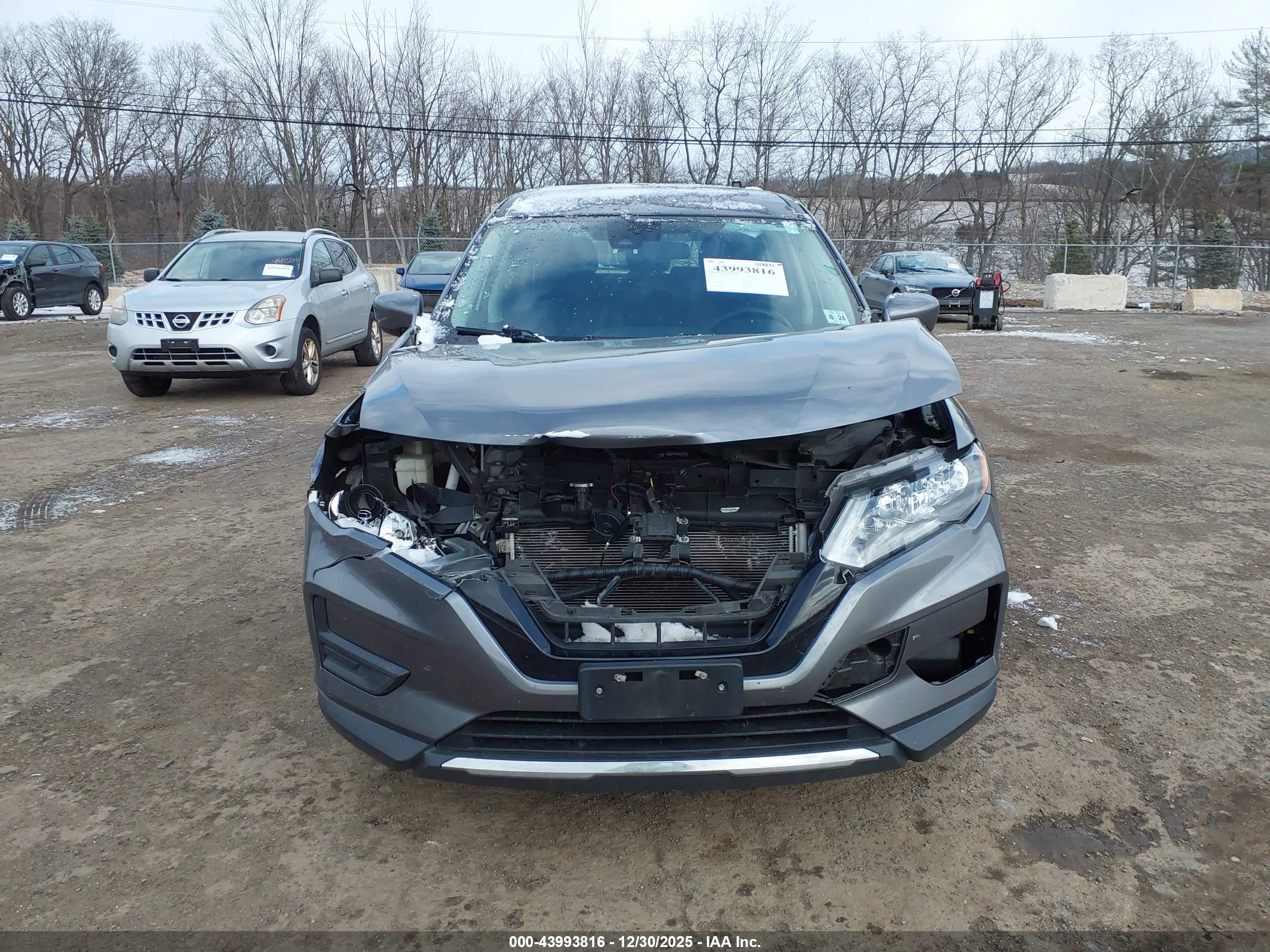 NISSAN ROGUE image 6