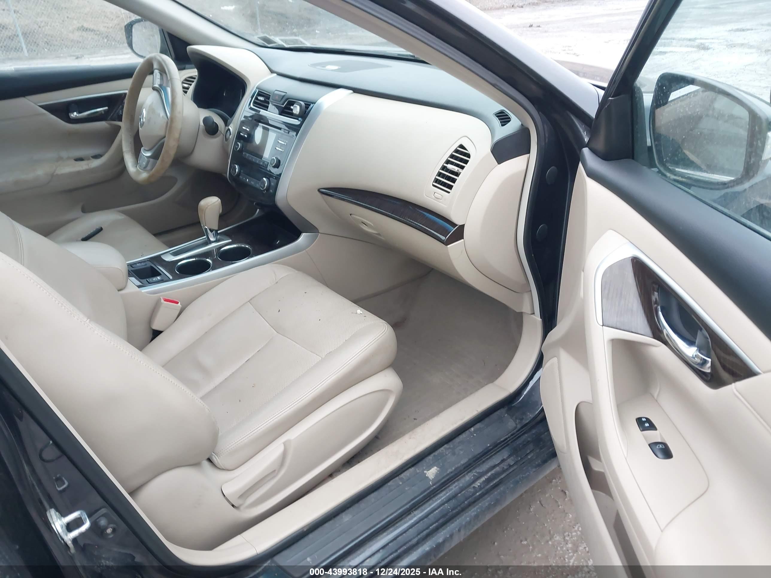 NISSAN ALTIMA image 5