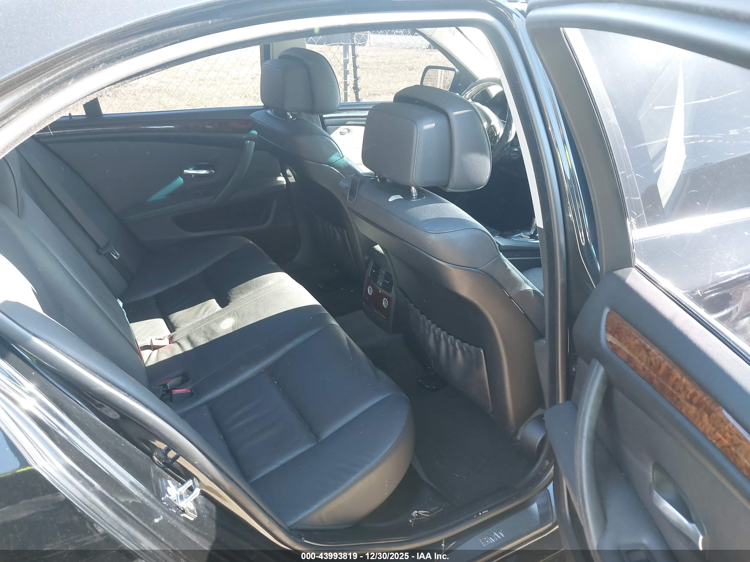 BMW 535I image 8