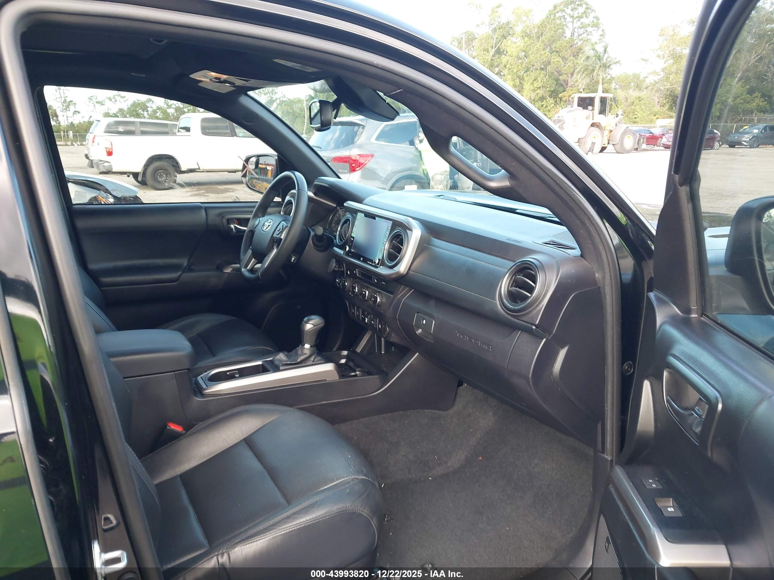 TOYOTA TACOMA image 5
