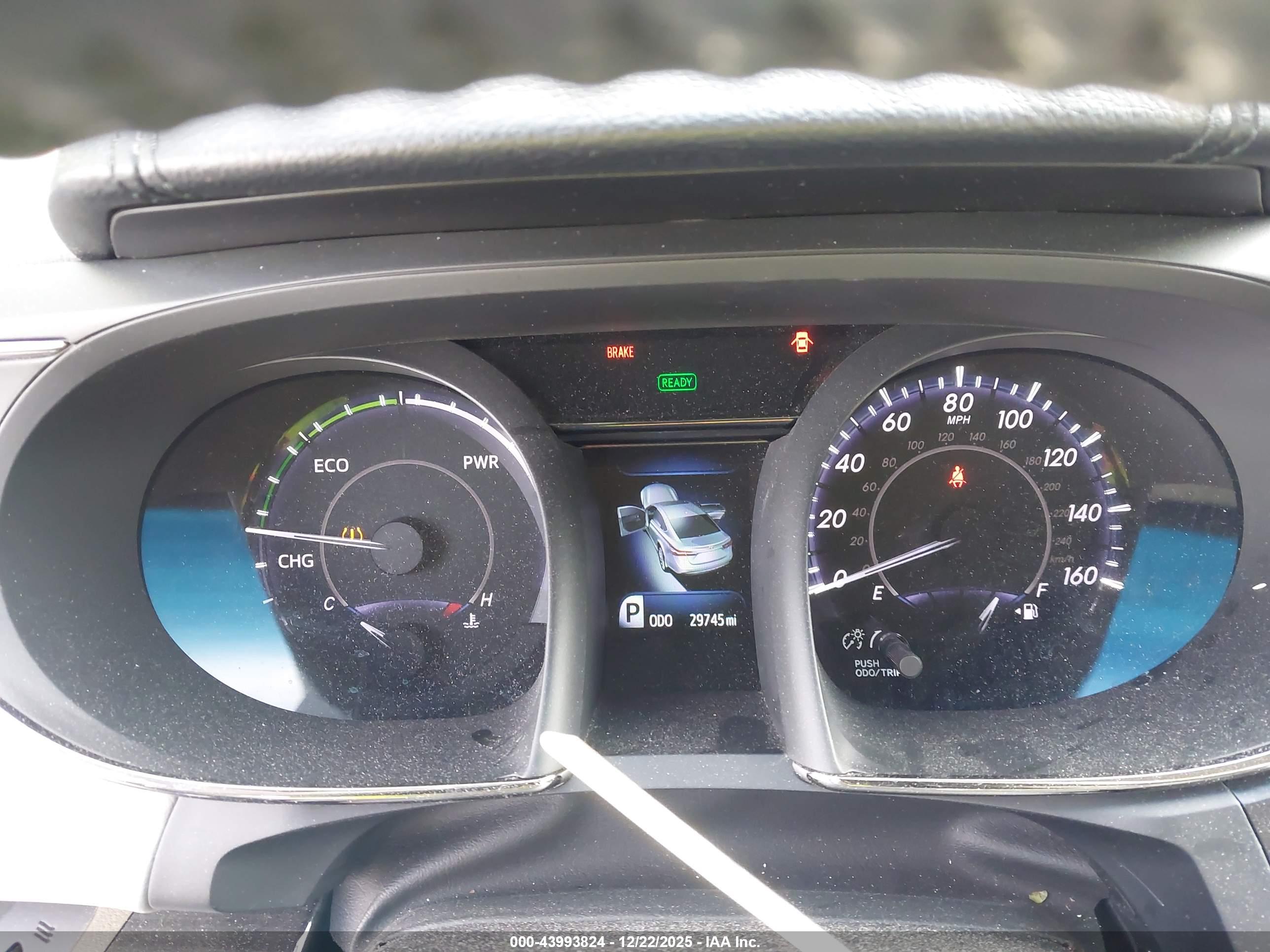 TOYOTA AVALON image 7