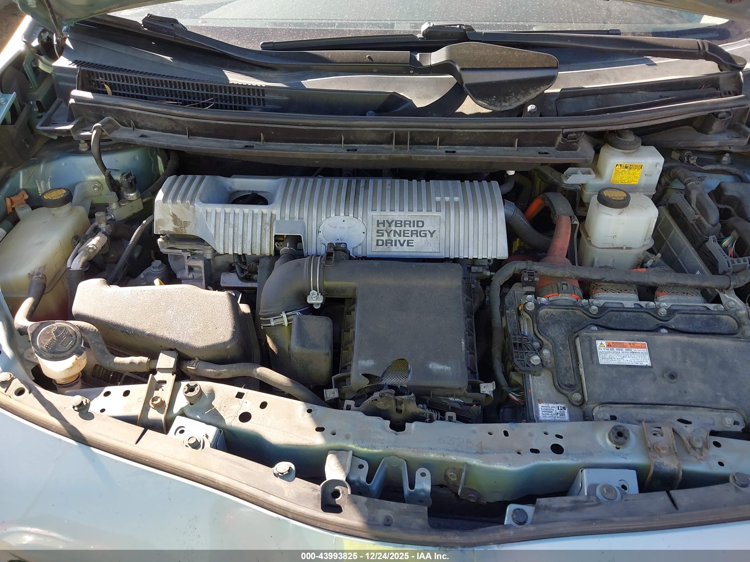 TOYOTA PRIUS image 10