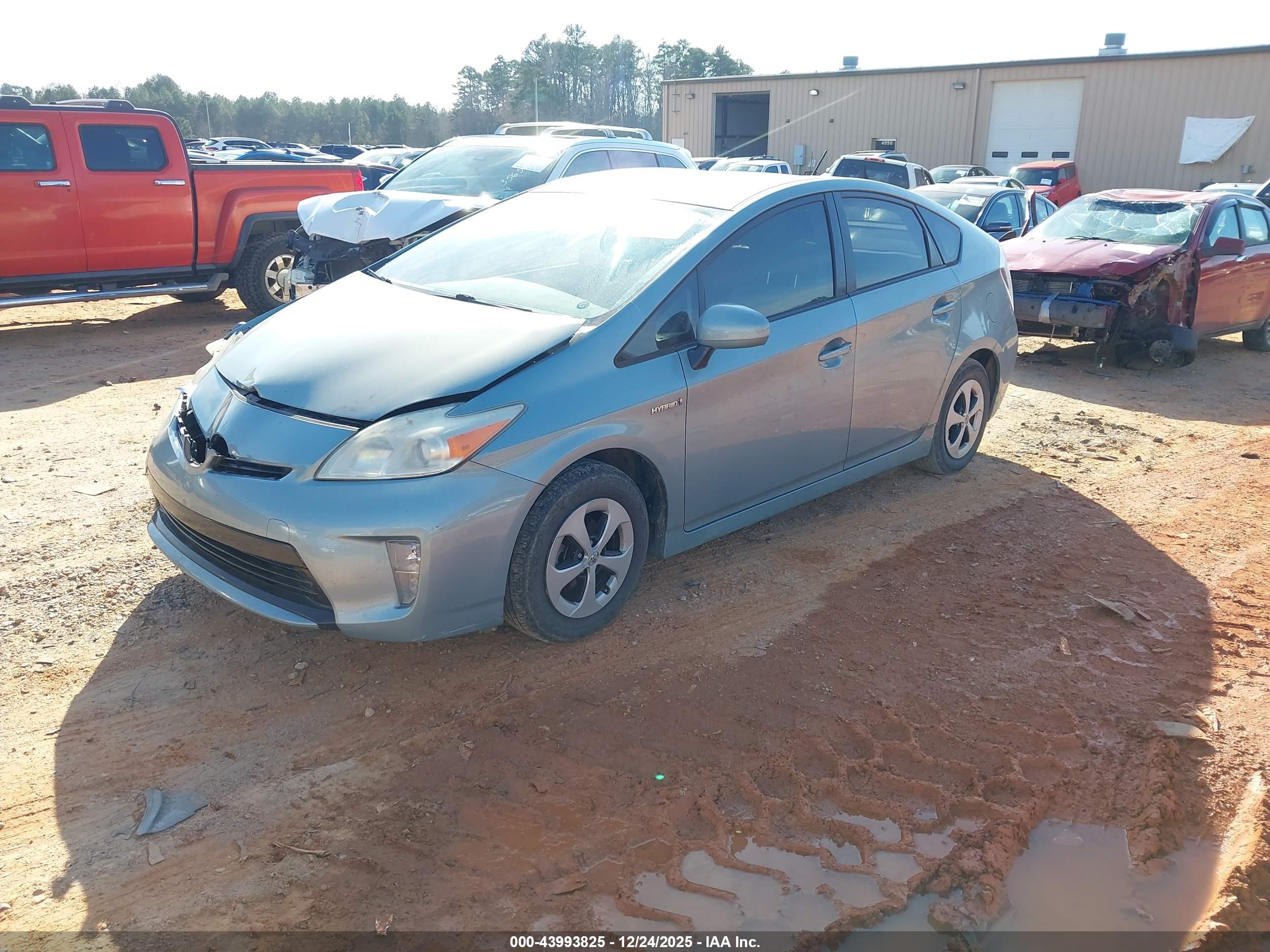 TOYOTA PRIUS image 2