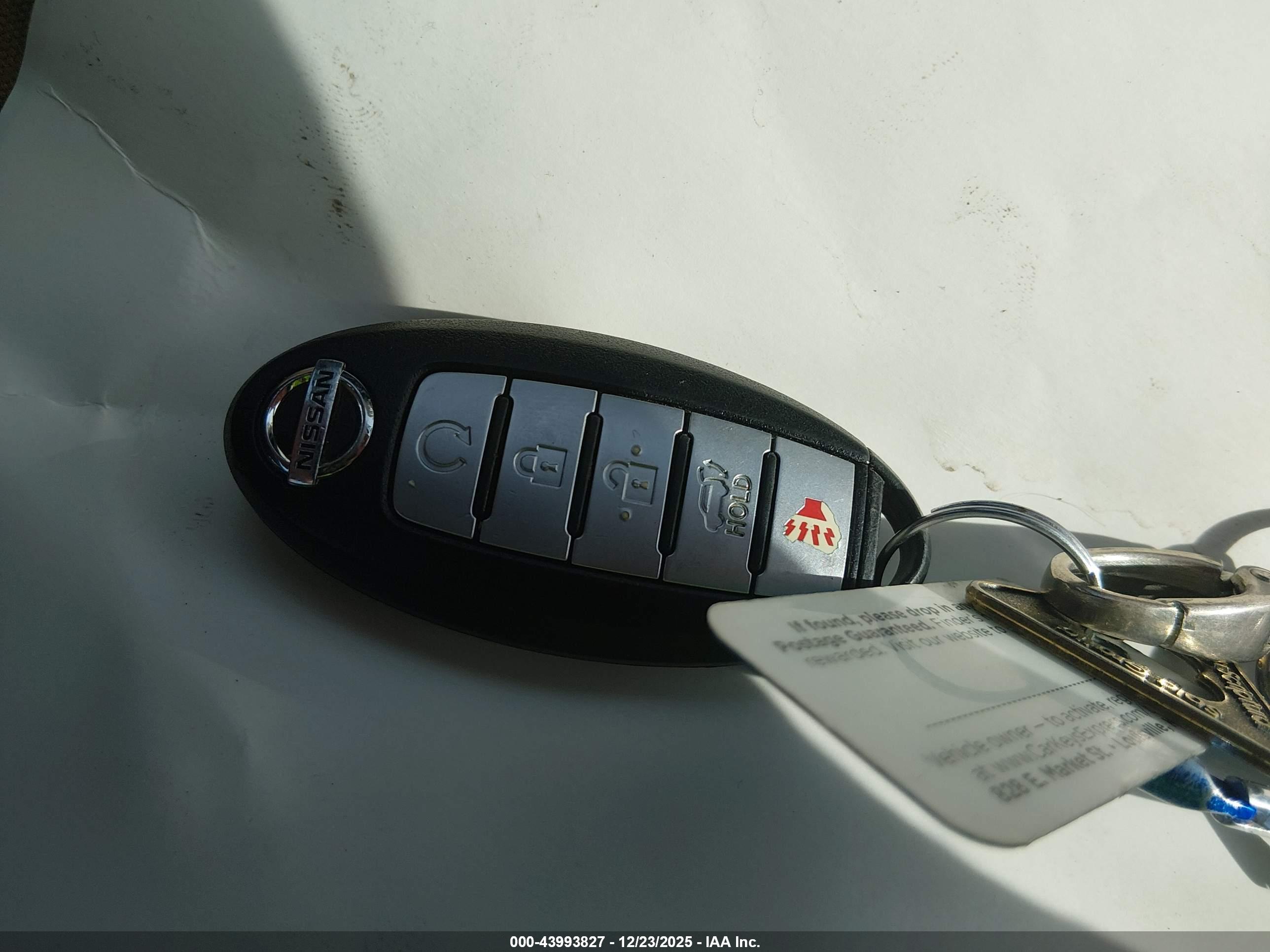 NISSAN ROGUE image 11