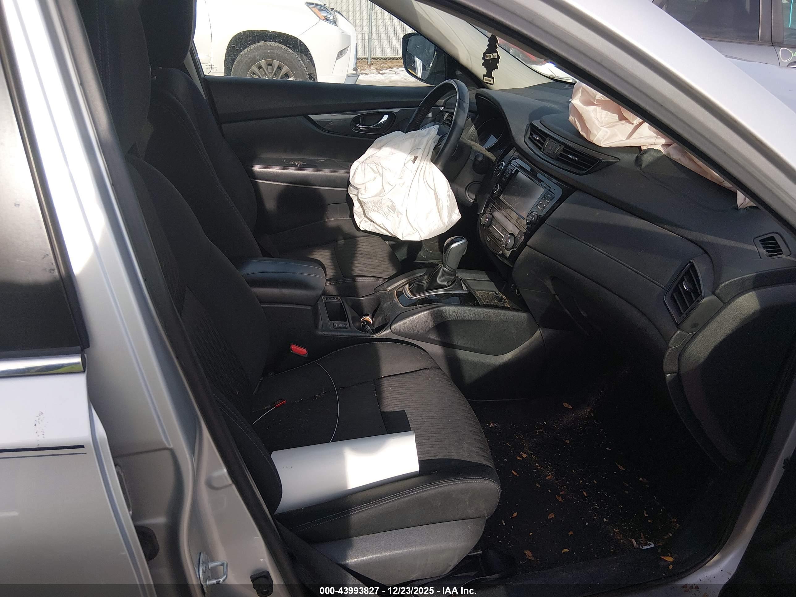 NISSAN ROGUE image 5