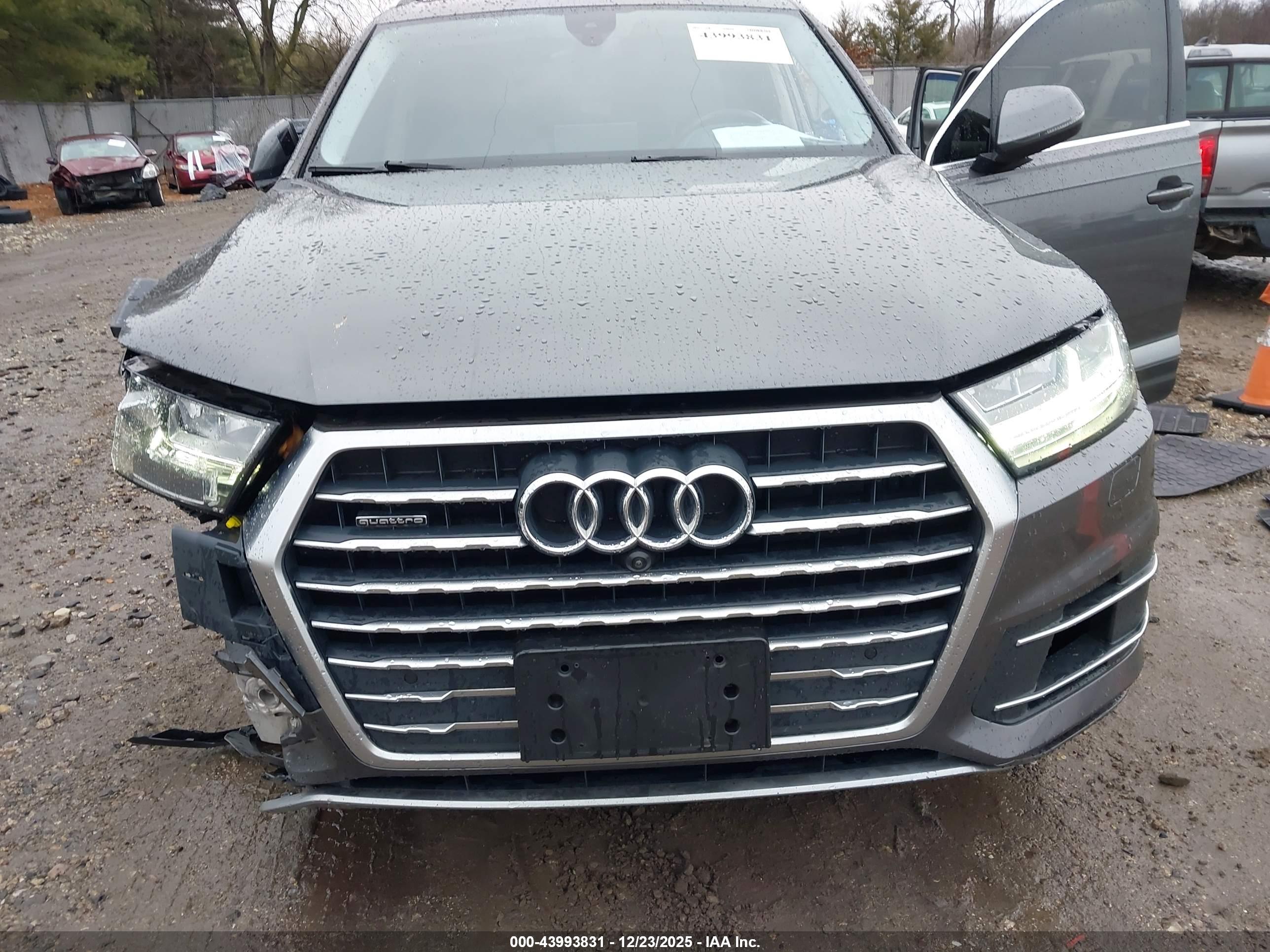 AUDI Q7 image 6