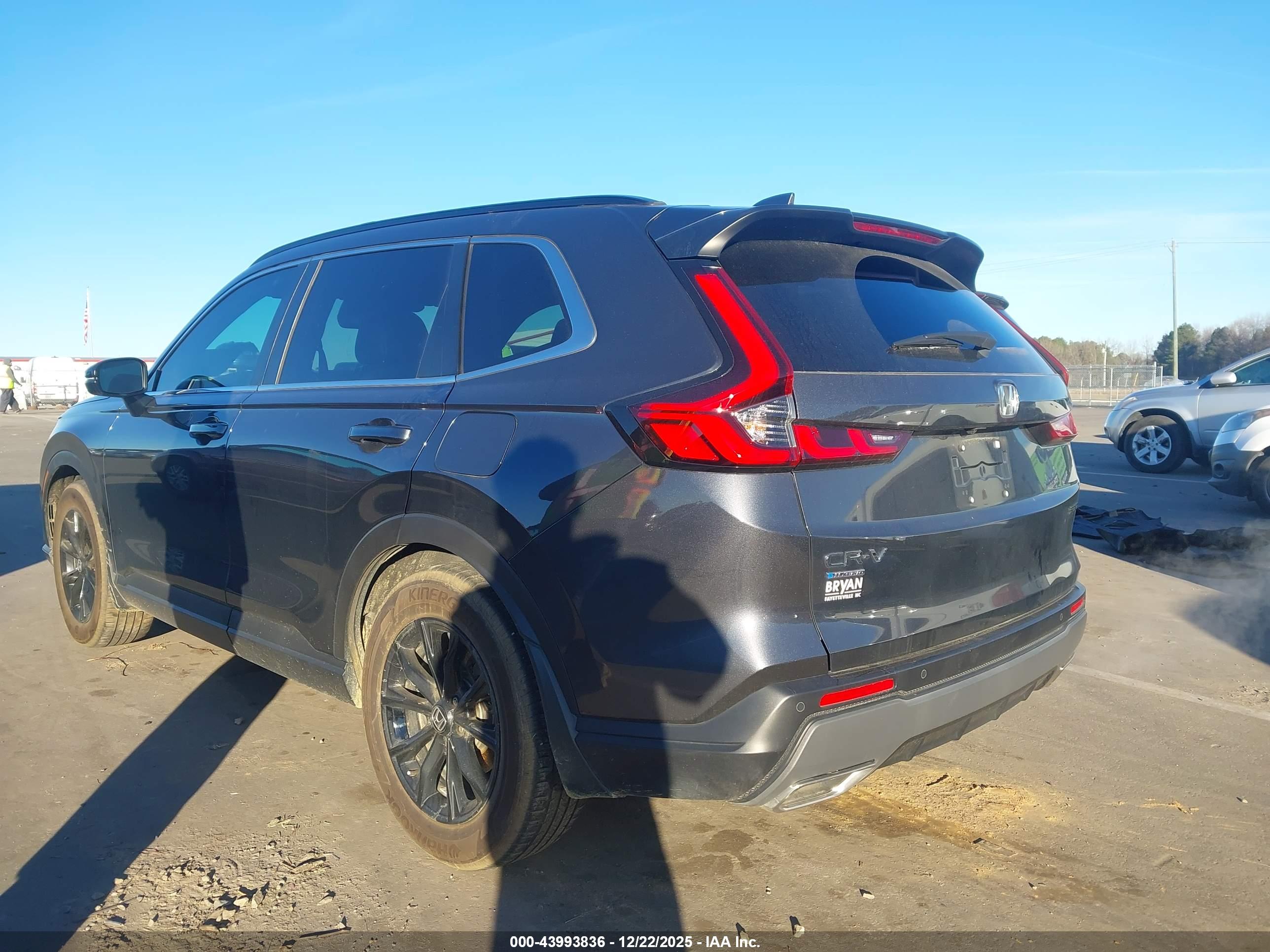 HONDA CR-V image 3
