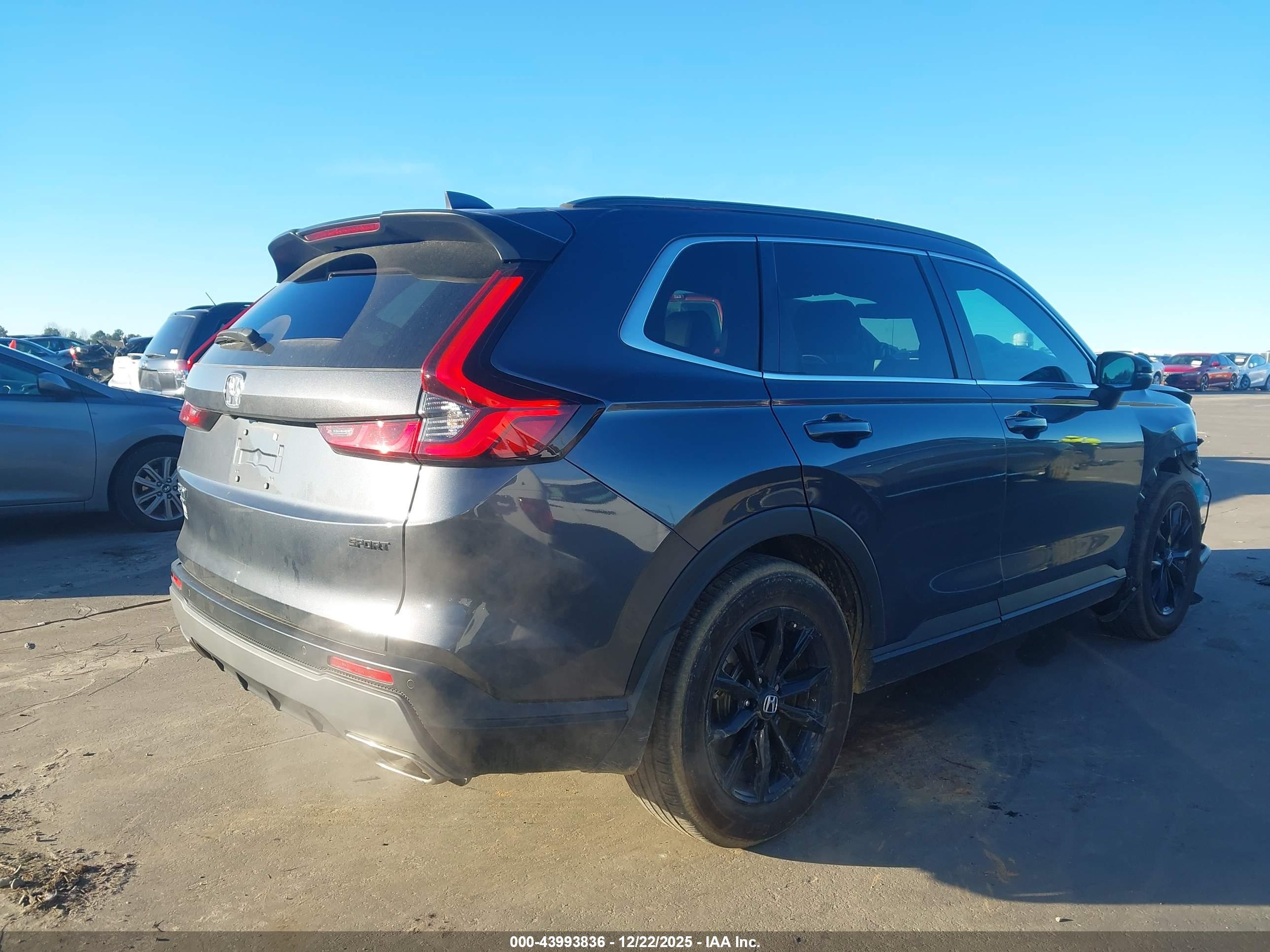 HONDA CR-V image 4