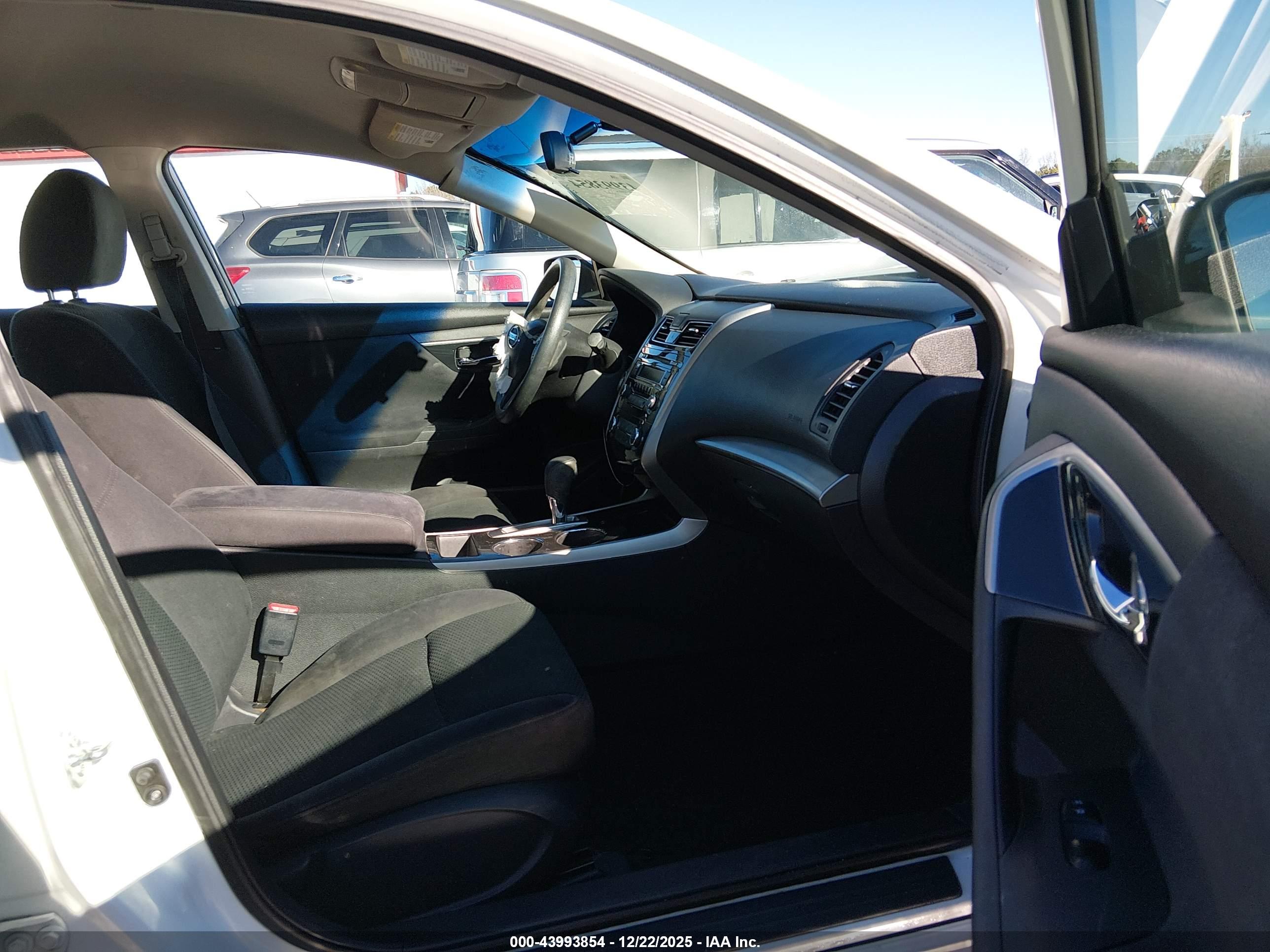 NISSAN ALTIMA image 5