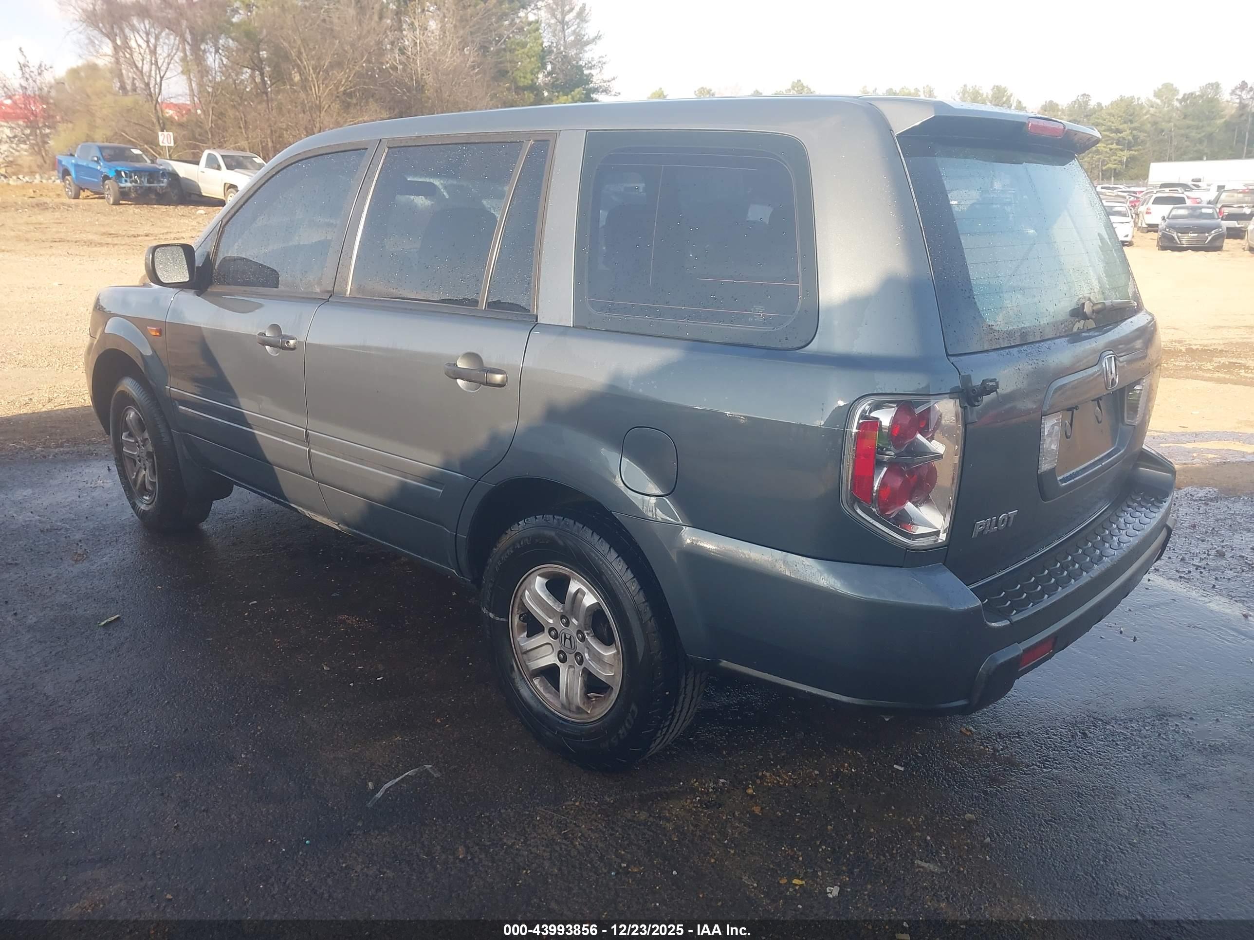HONDA PILOT image 3
