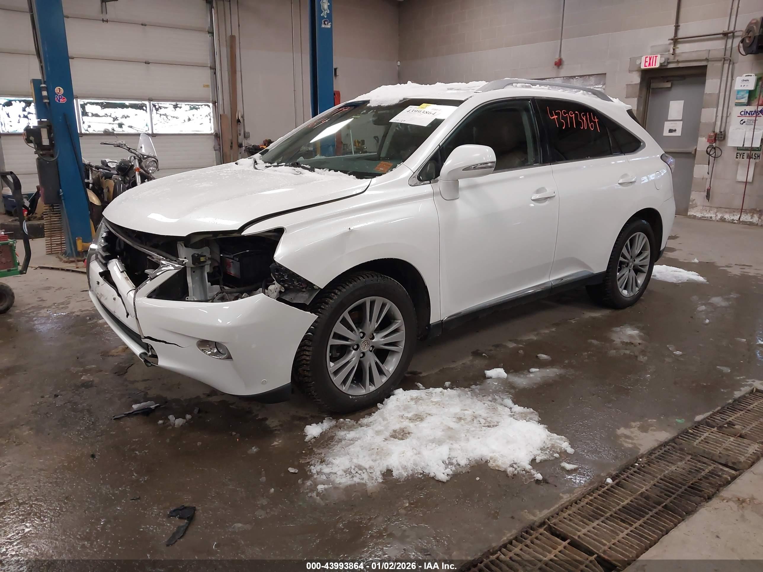 LEXUS RX image 2