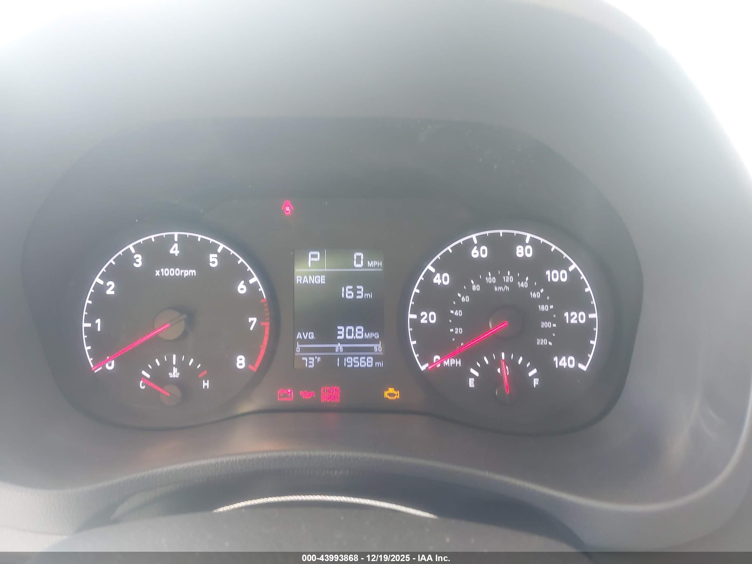 HYUNDAI ACCENT image 7