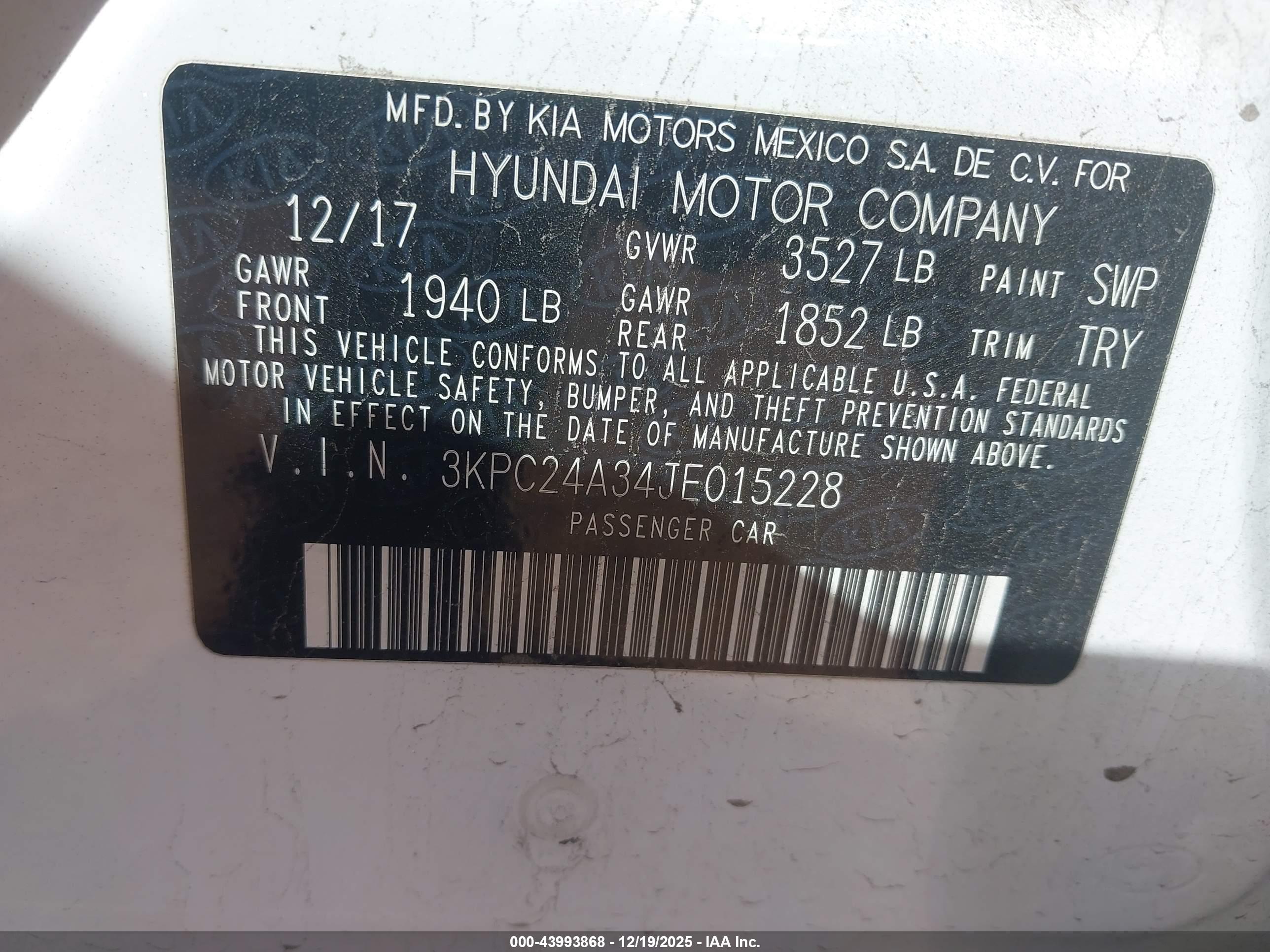 HYUNDAI ACCENT image 9