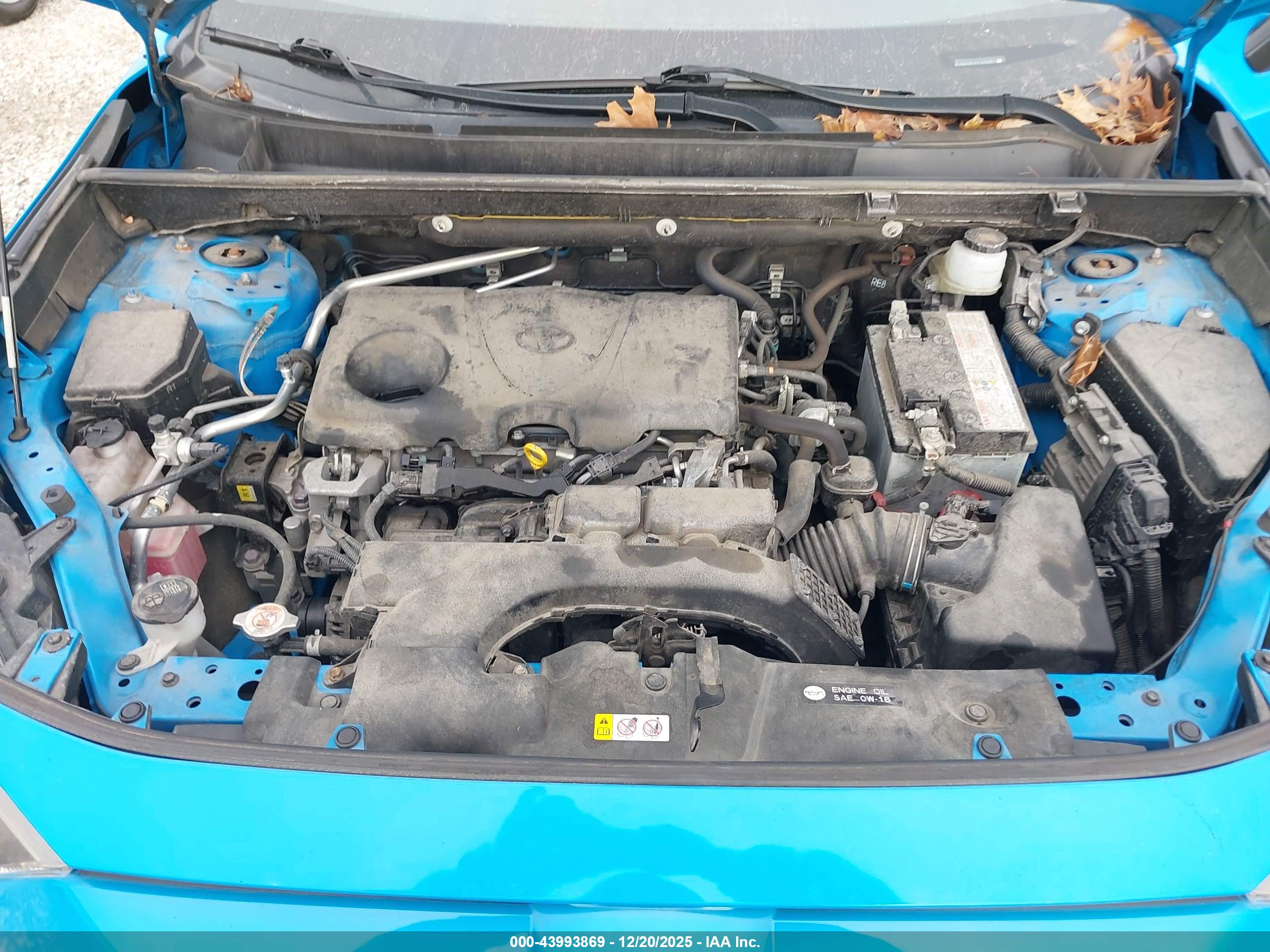 TOYOTA RAV4 image 10
