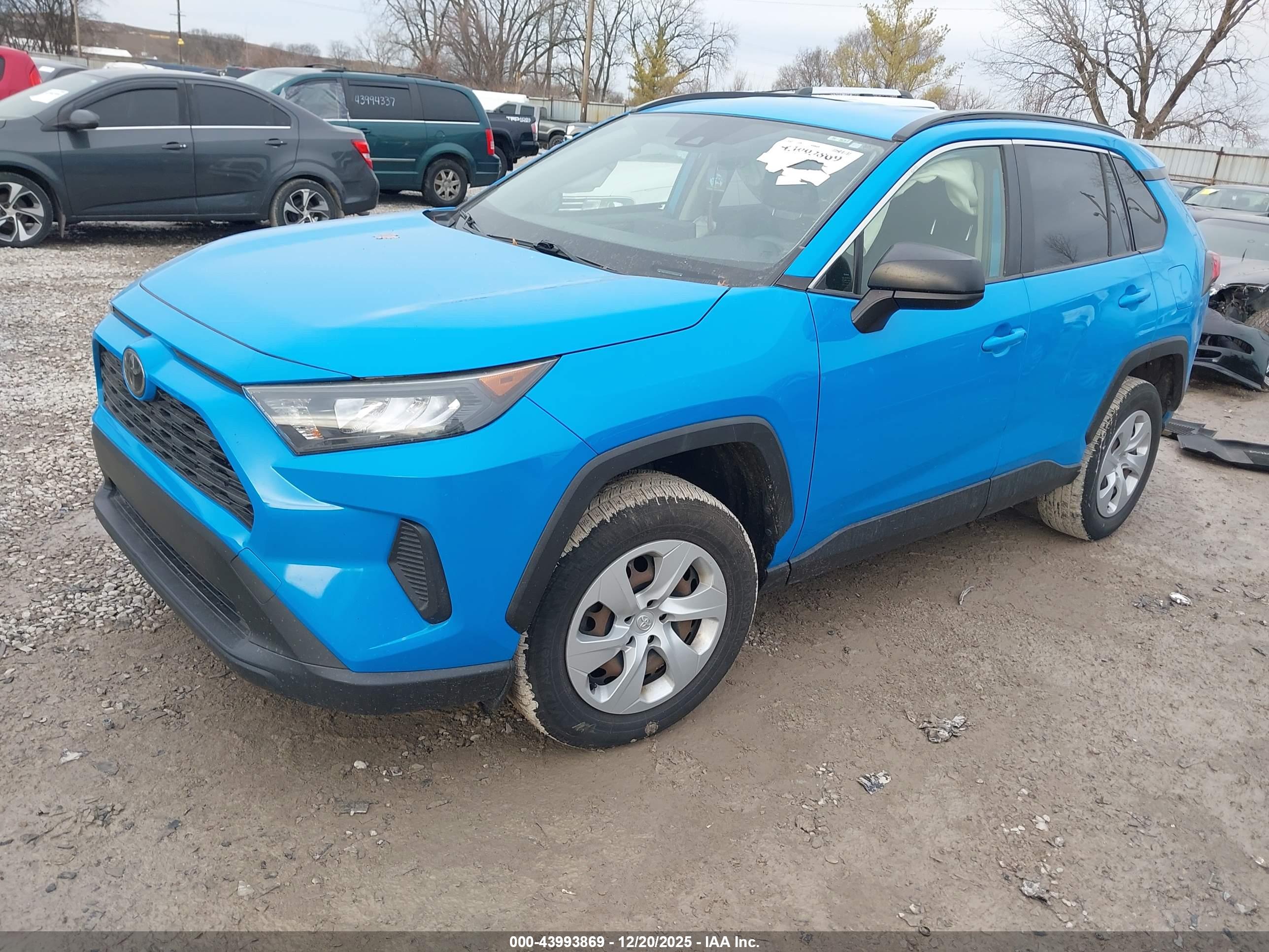 TOYOTA RAV4 image 2