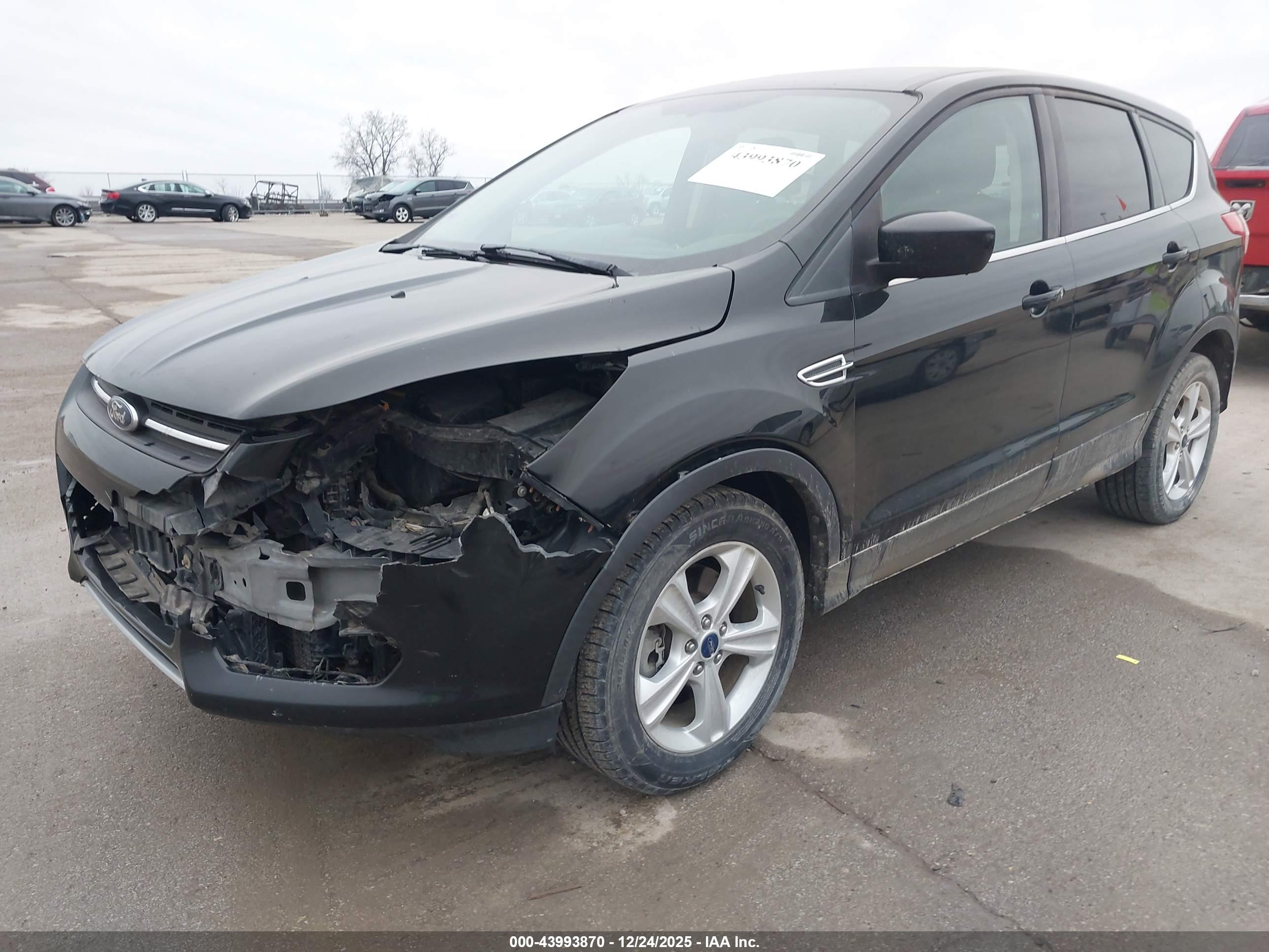 FORD ESCAPE image 2