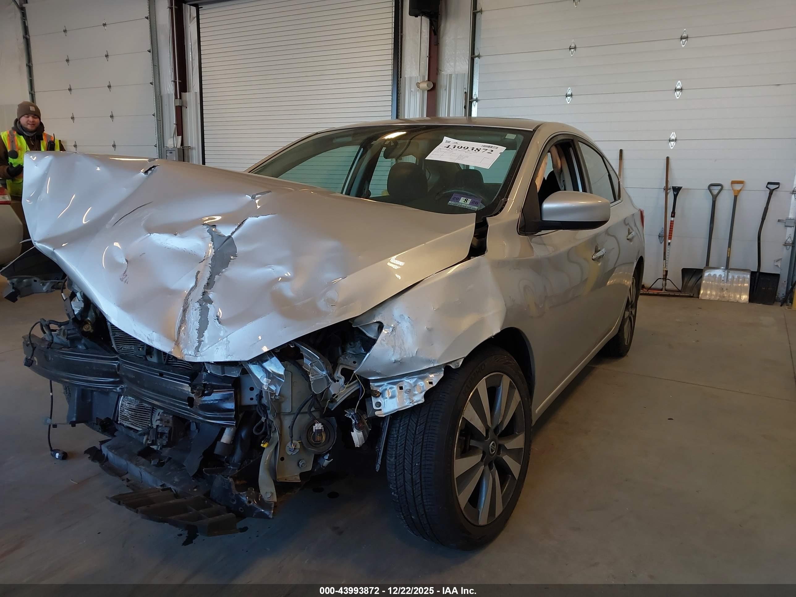 NISSAN SENTRA image 2