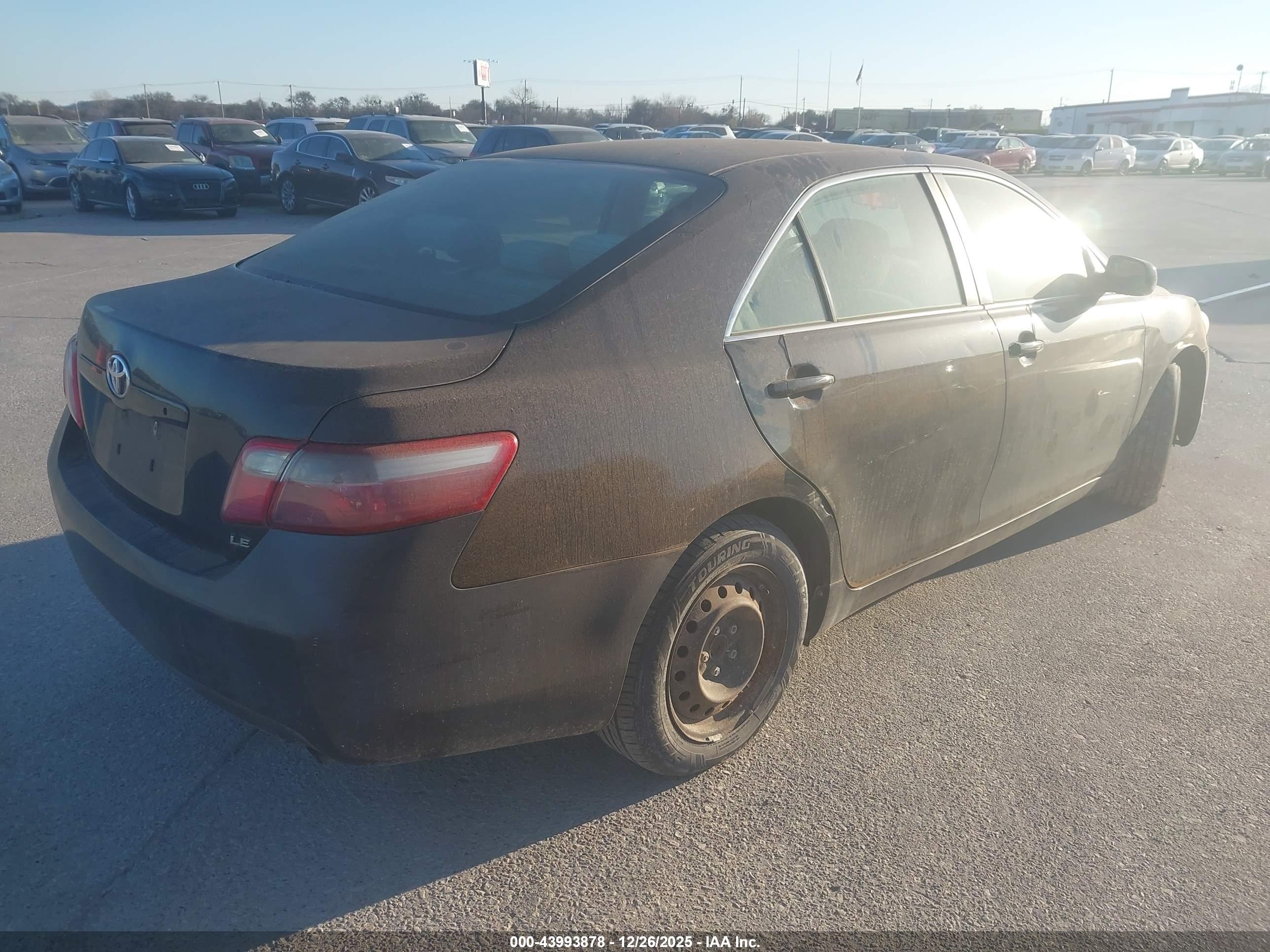 TOYOTA CAMRY image 4