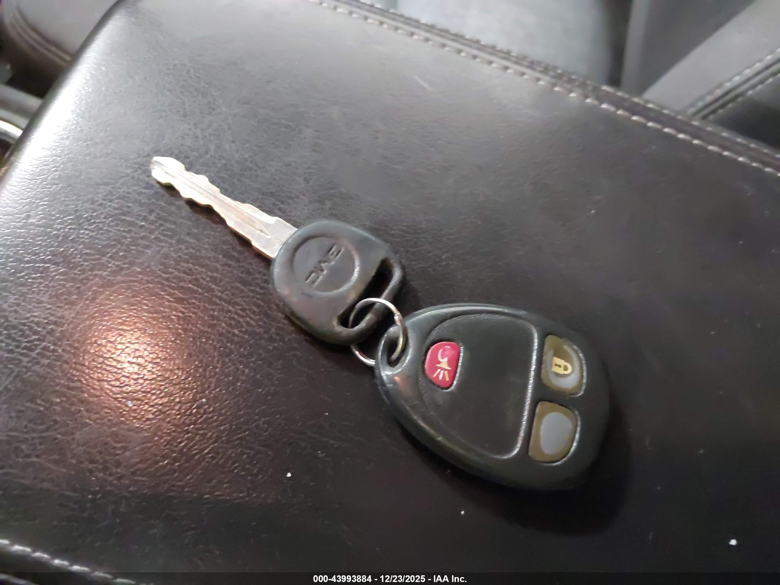 GMC ACADIA image 11