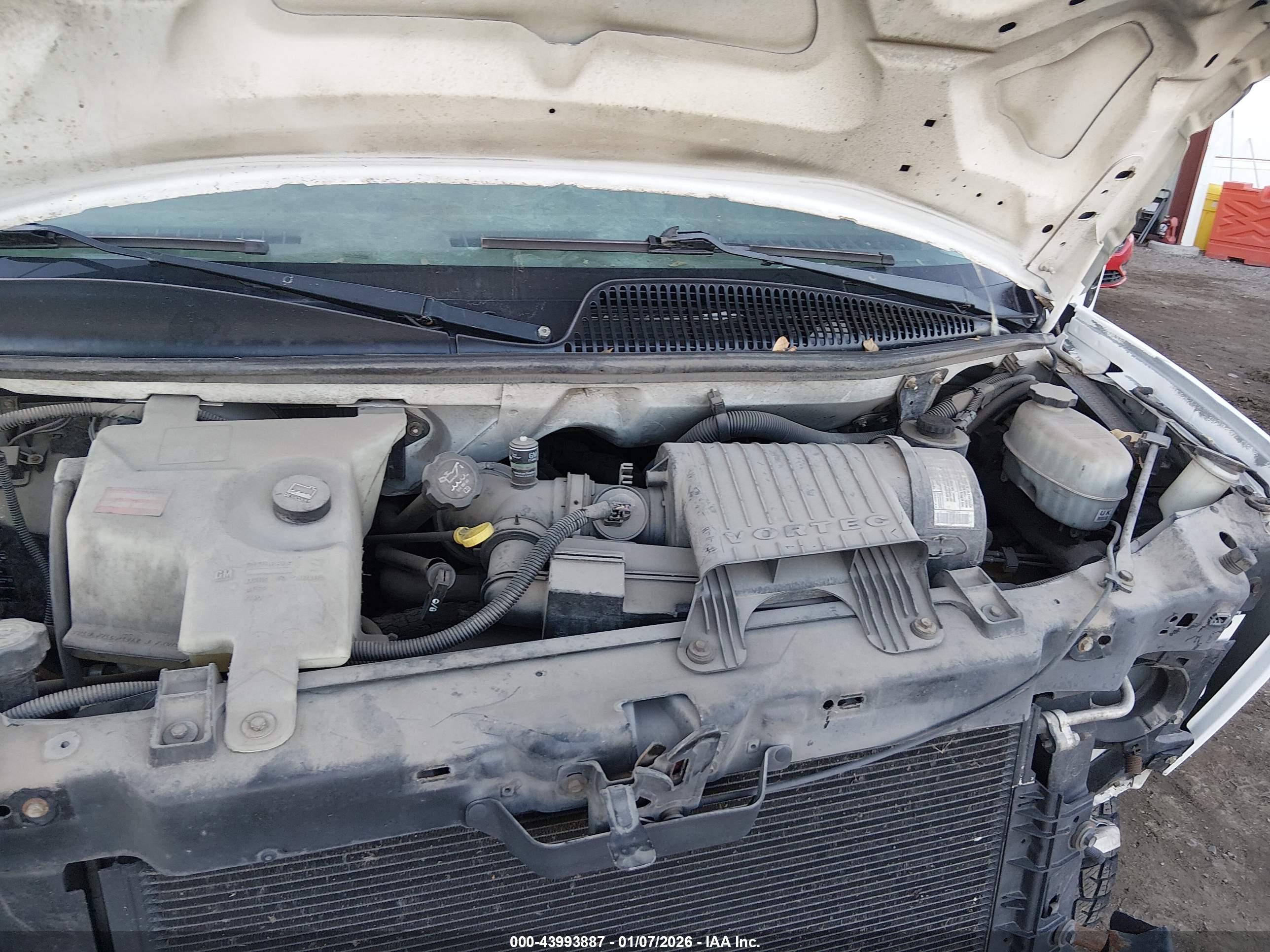 GMC SAVANA image 10