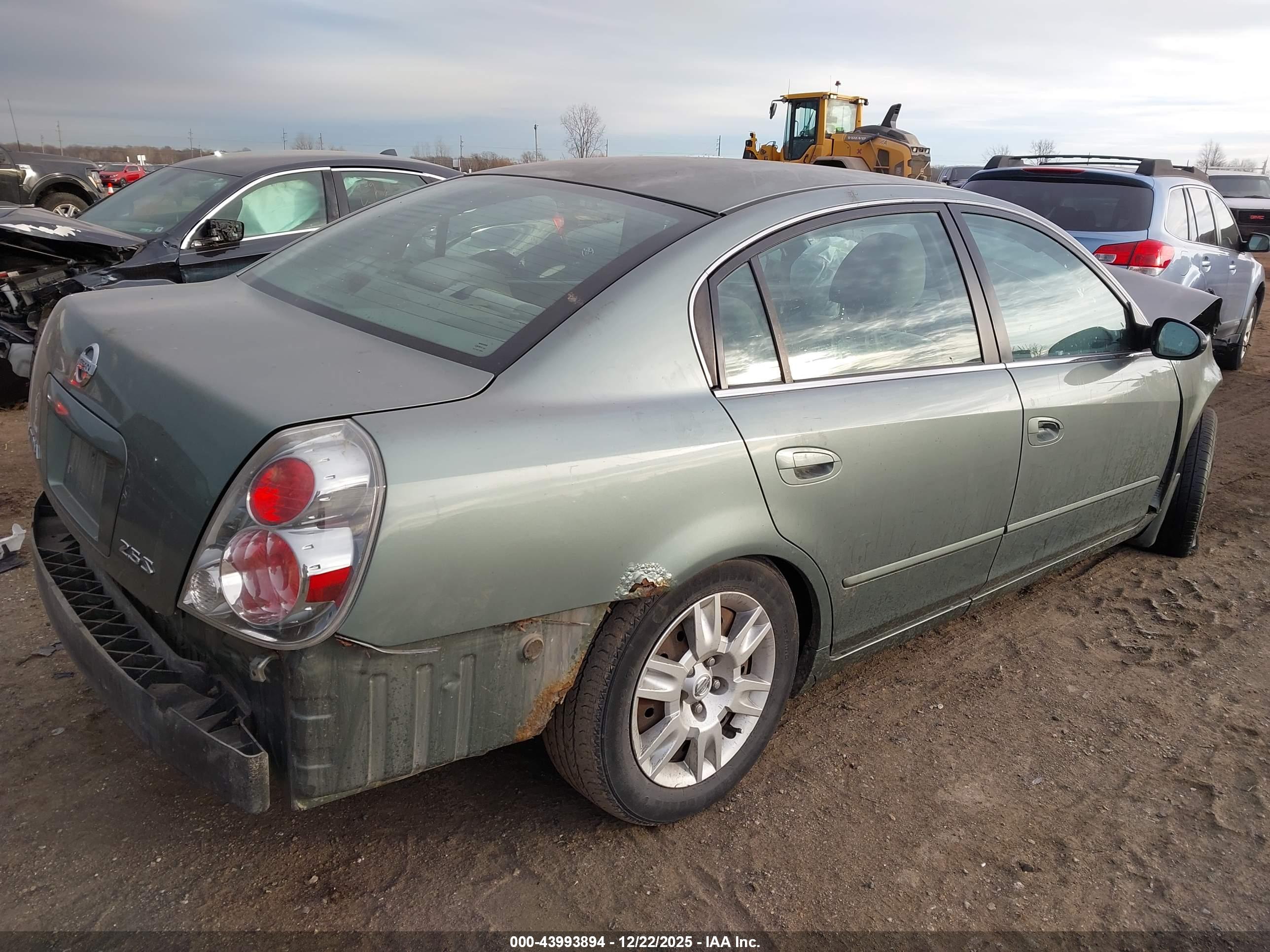 NISSAN ALTIMA image 4