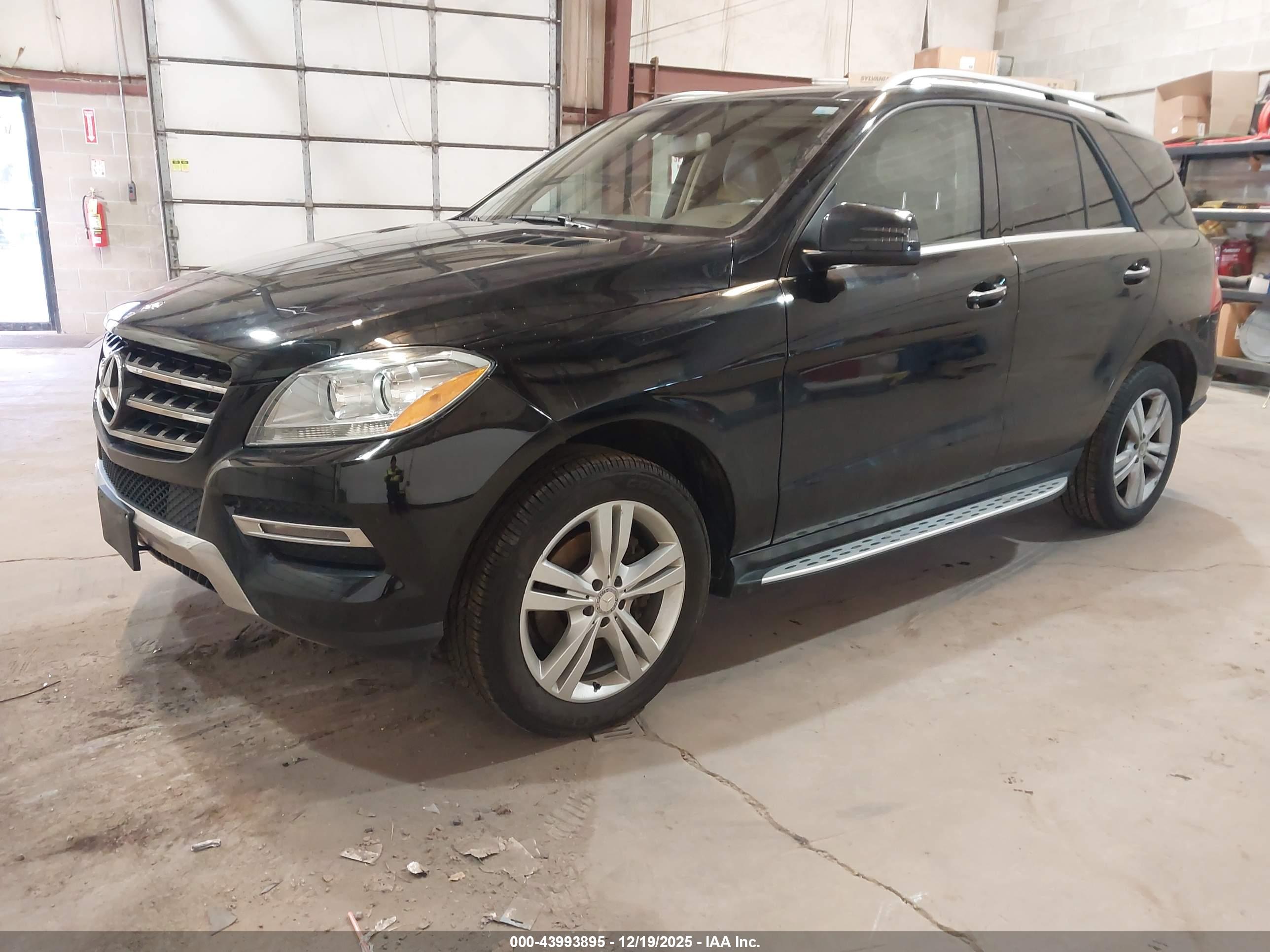 MERCEDES-BENZ ML image 2