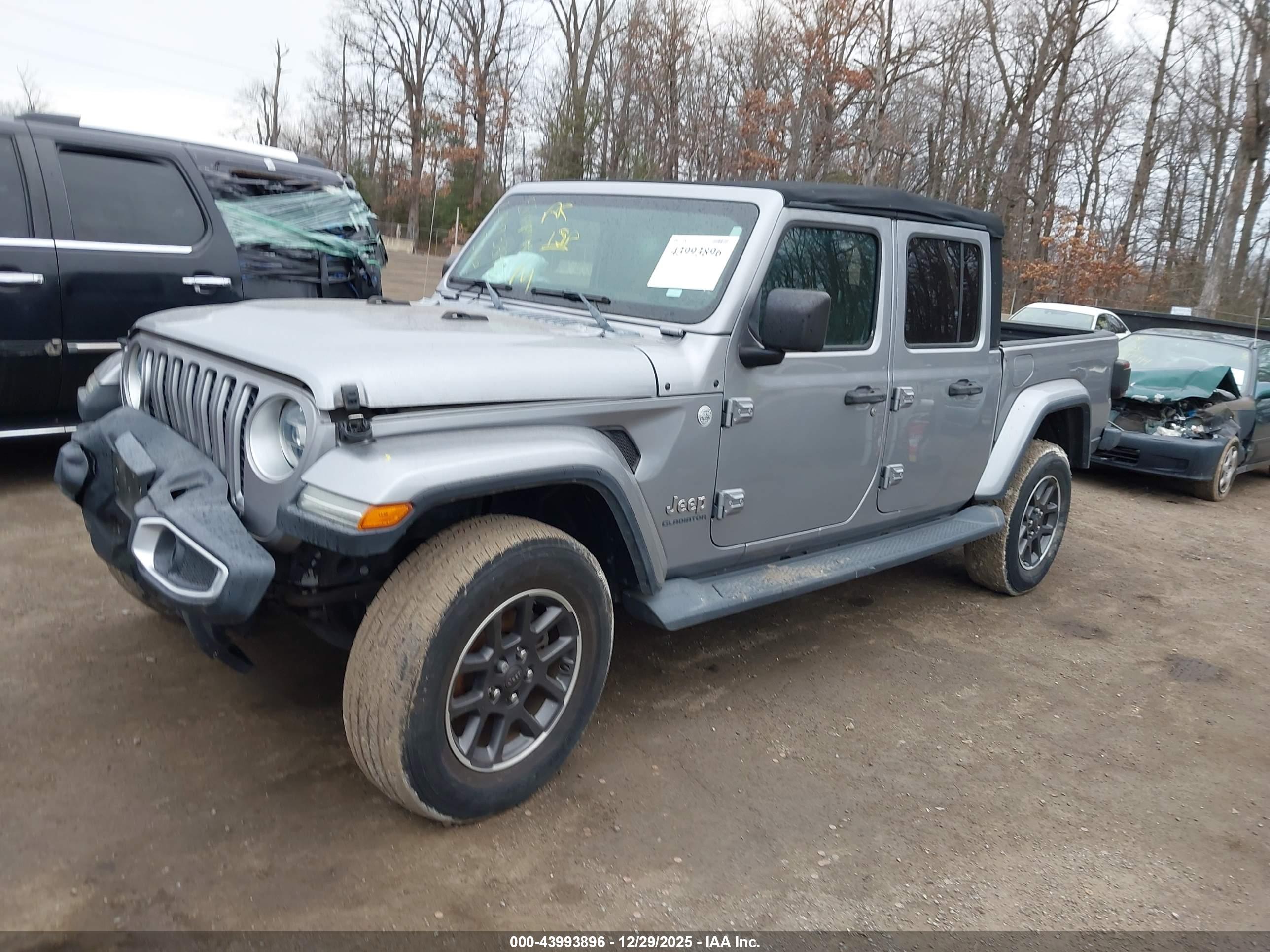 JEEP GLADIATOR image 2