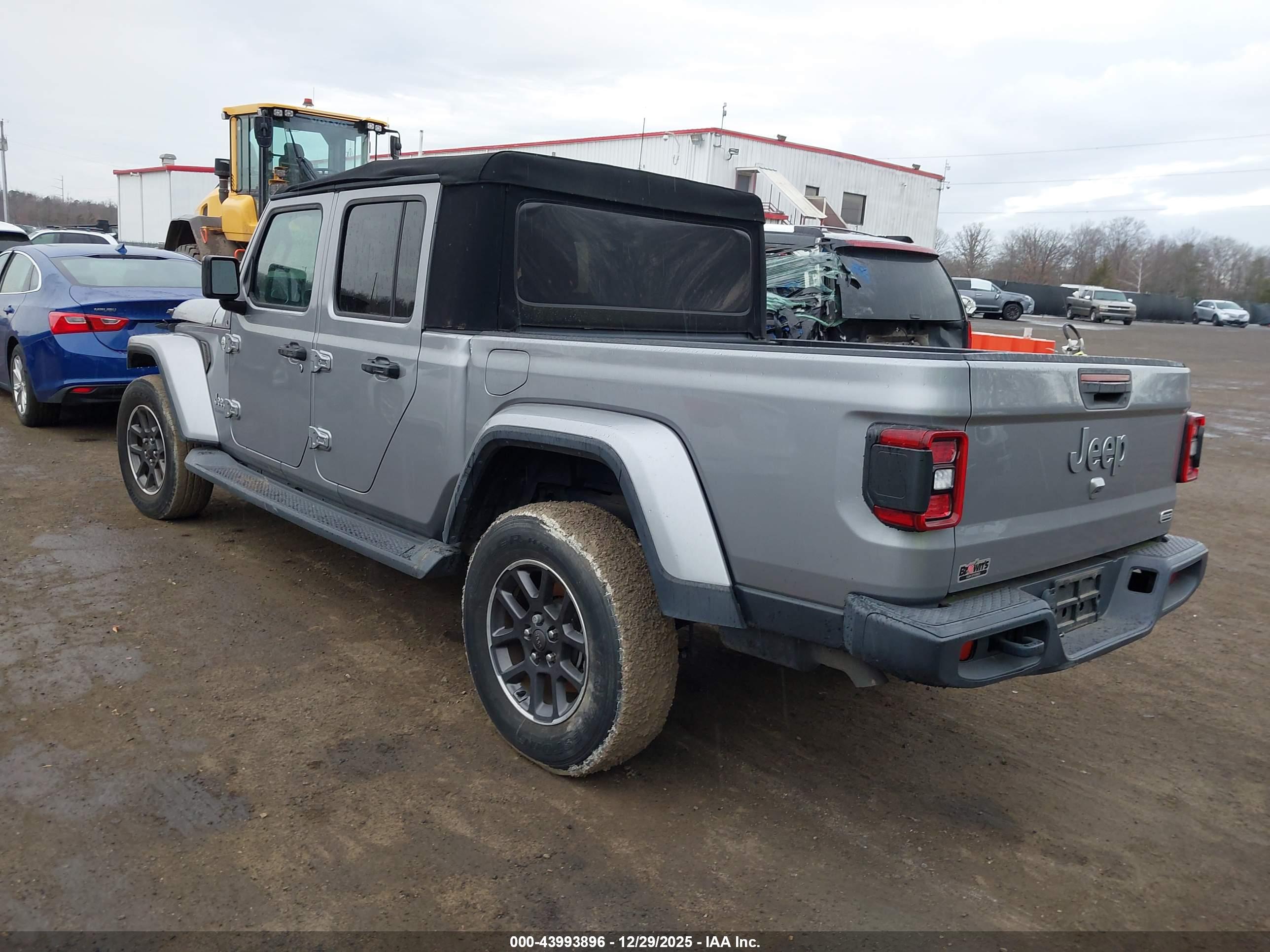JEEP GLADIATOR image 3