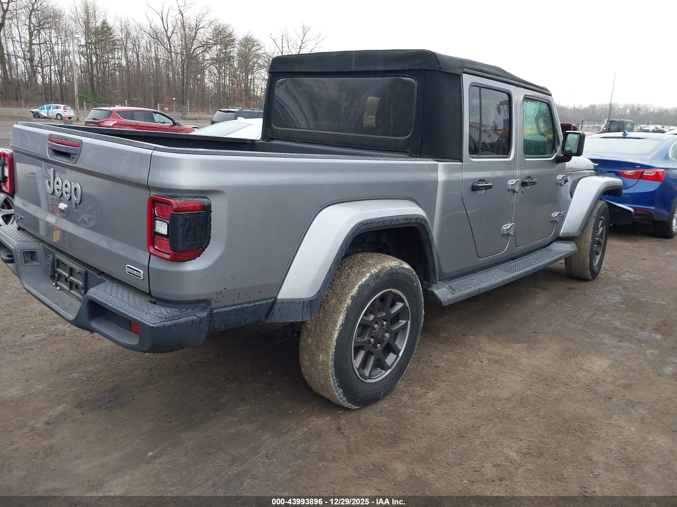 JEEP GLADIATOR image 4
