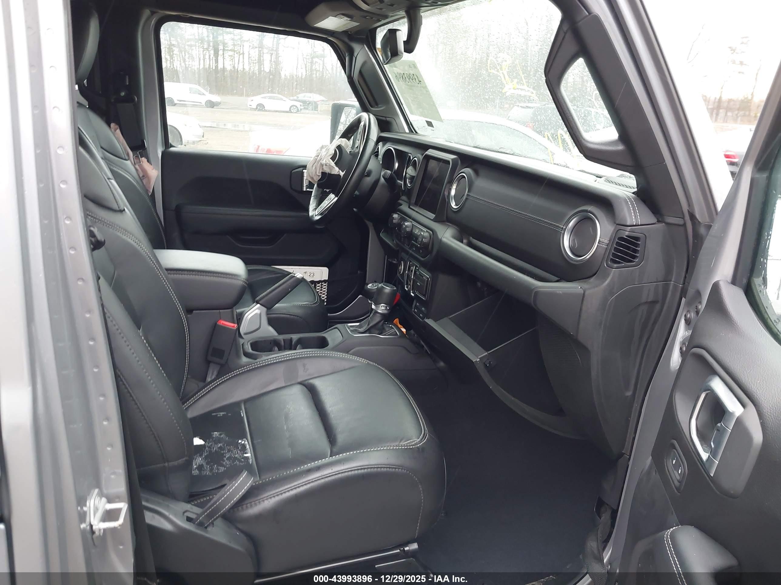 JEEP GLADIATOR image 5