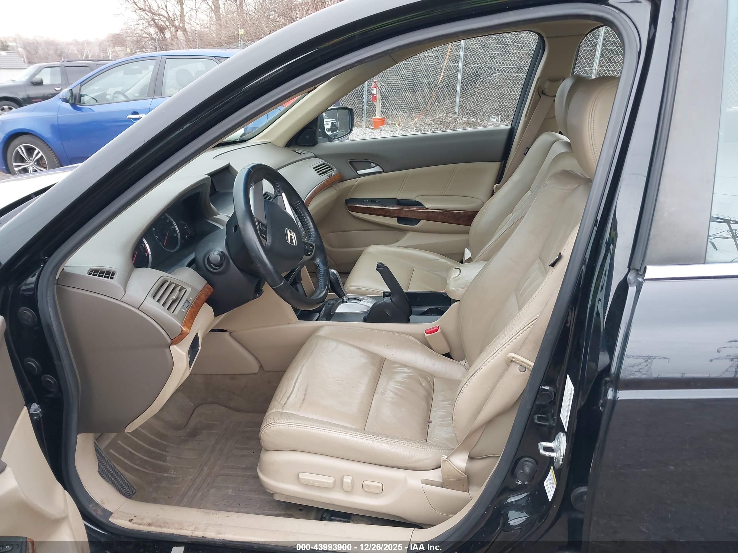HONDA ACCORD image 5