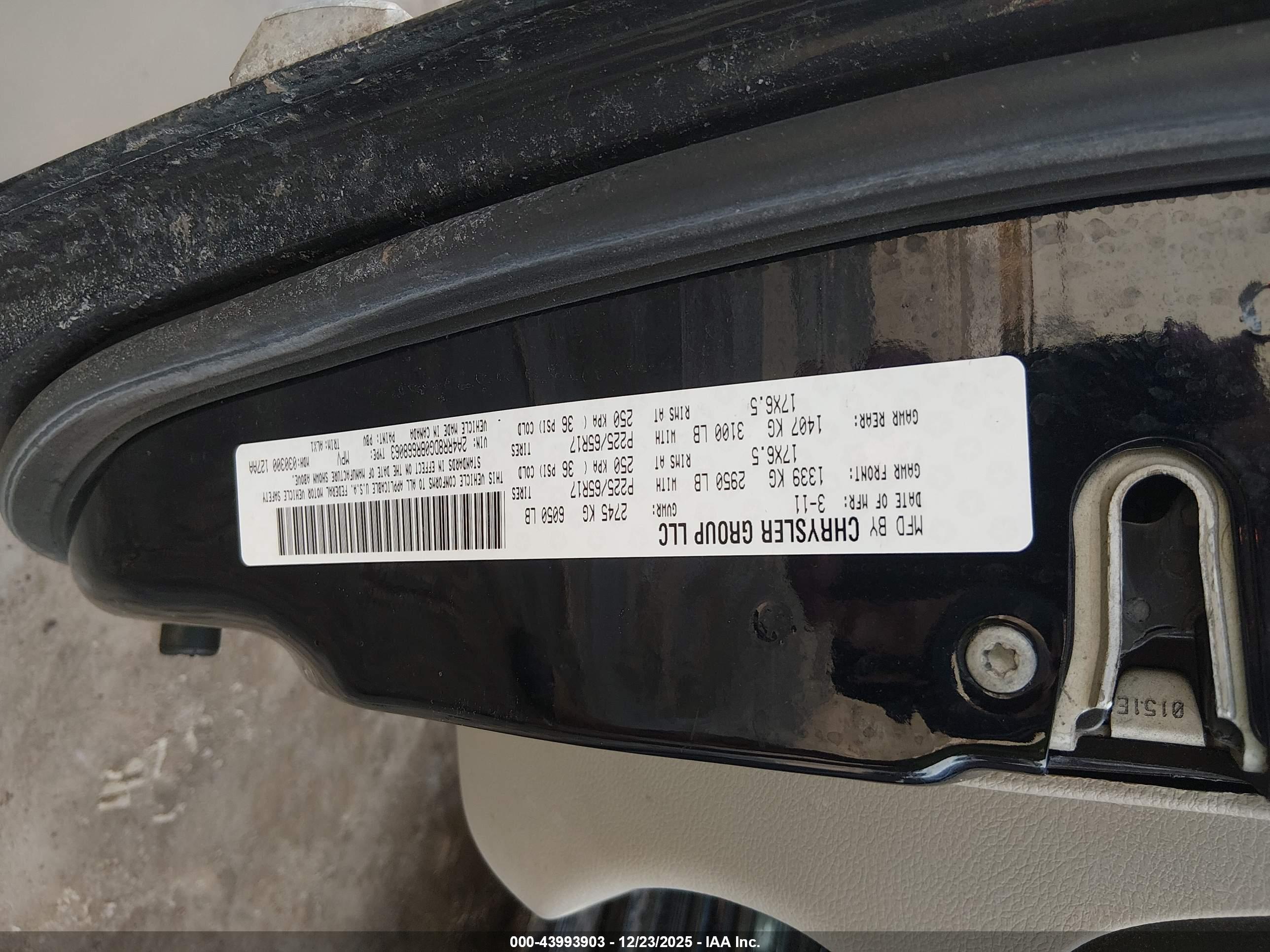 CHRYSLER TOWN image 9