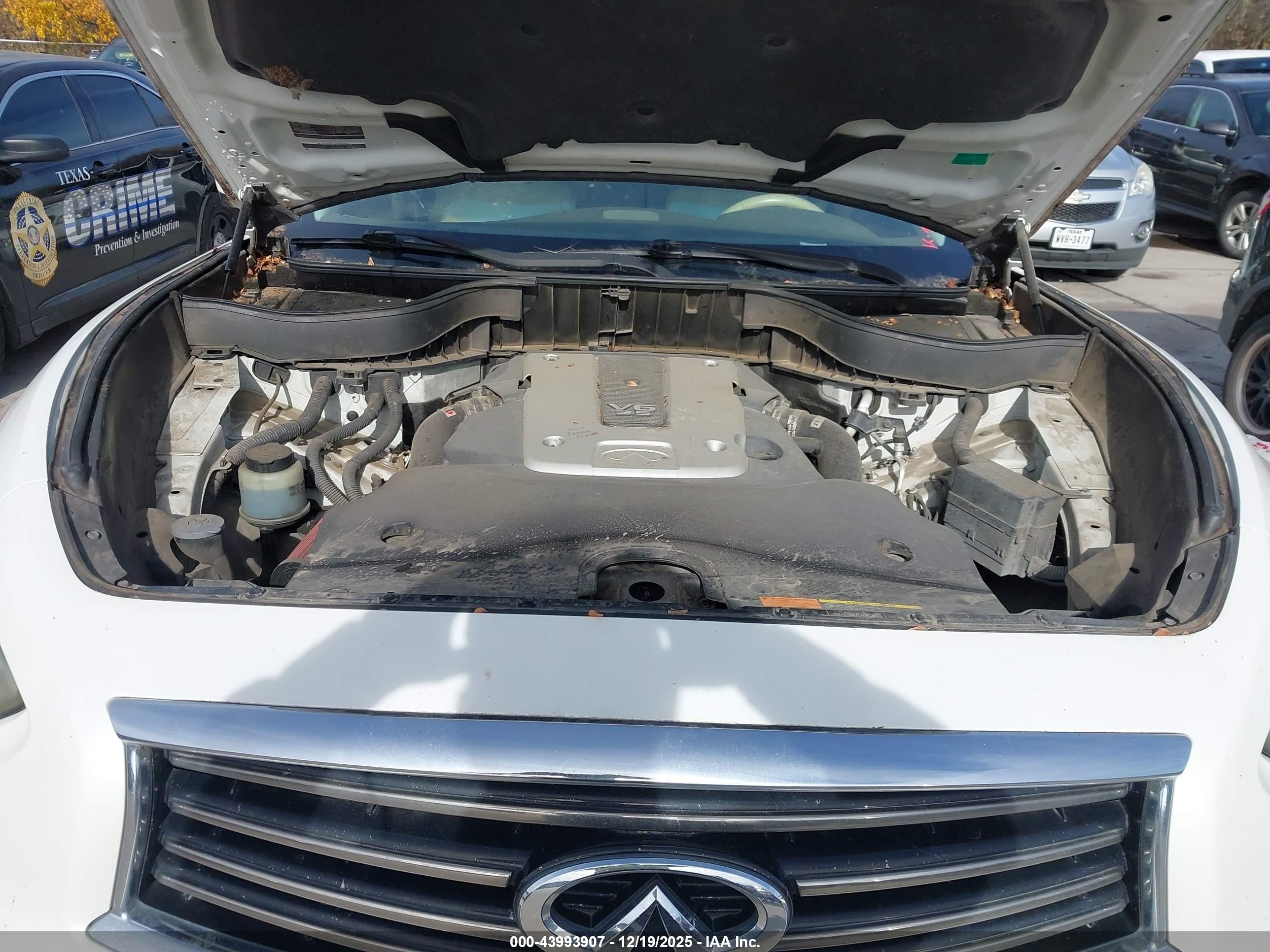 INFINITI FX35 image 10