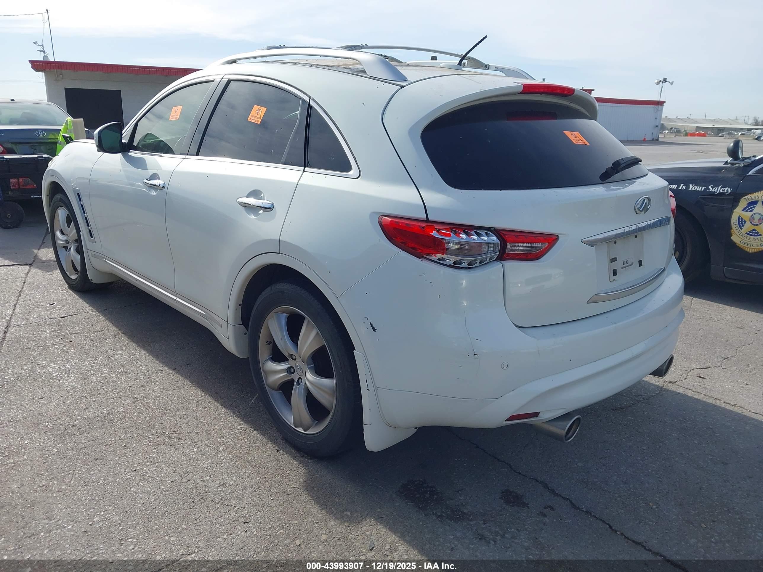 INFINITI FX35 image 3