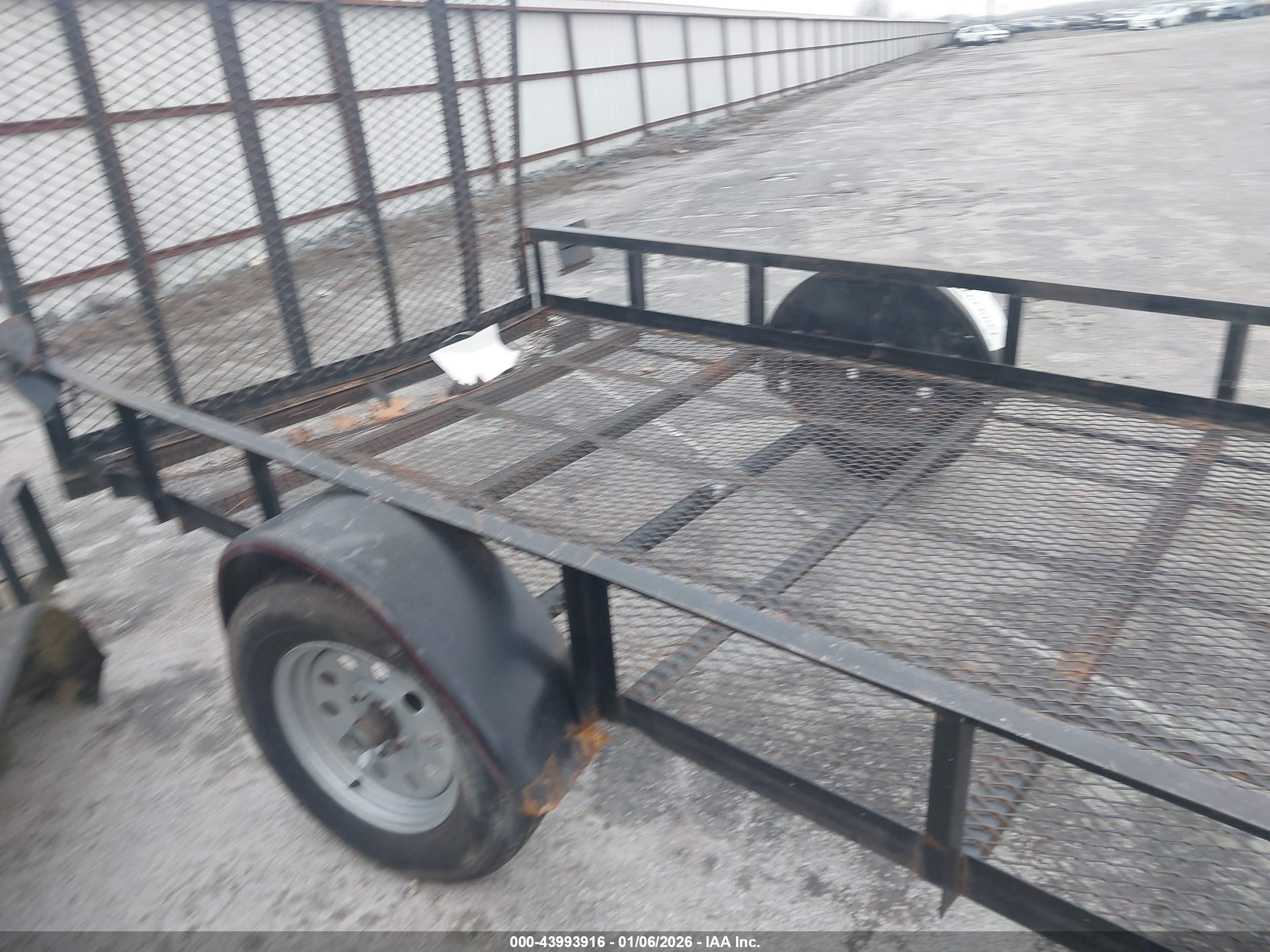 UTILITY TRAILER image 6