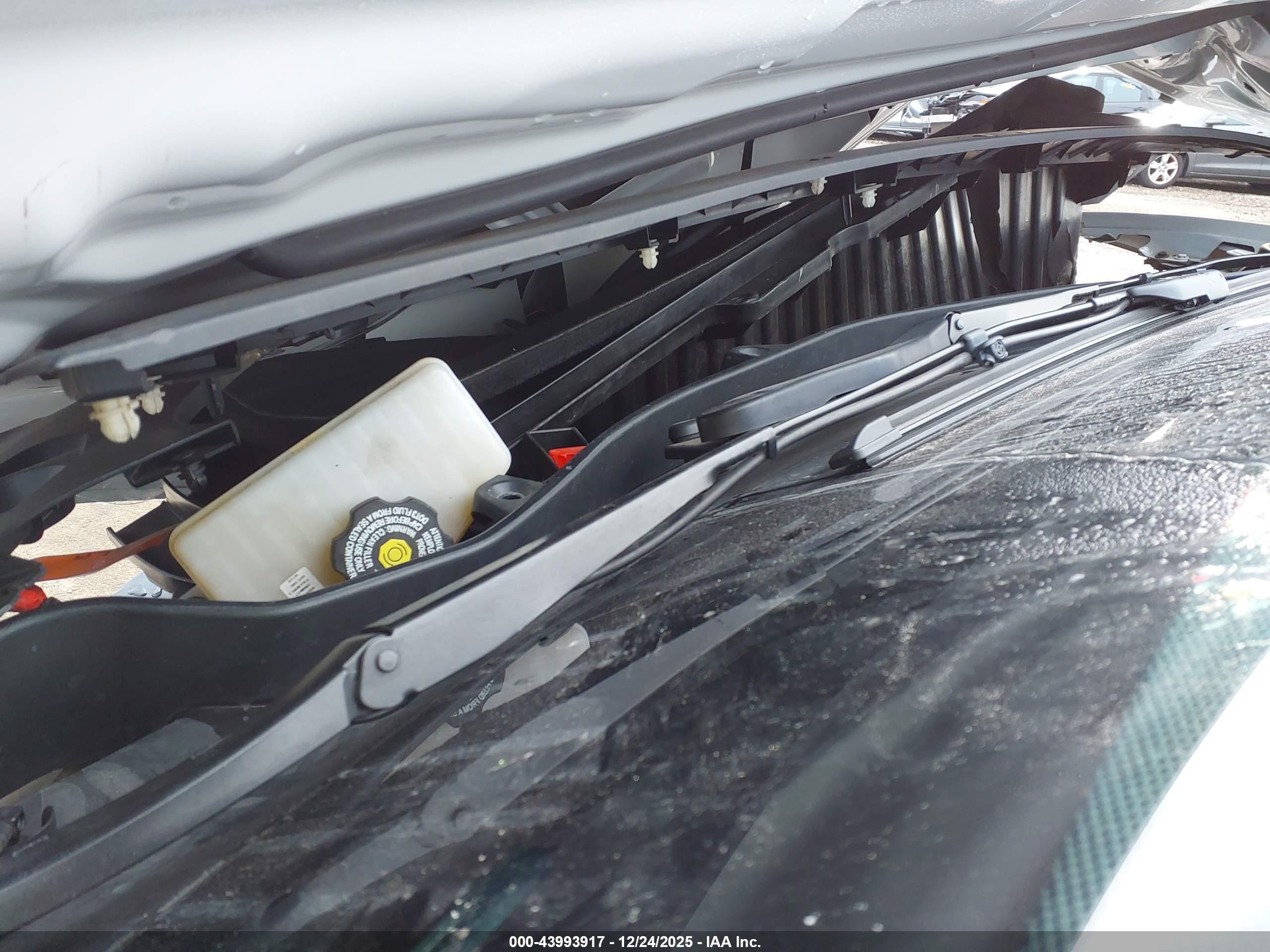 TESLA MODEL image 10