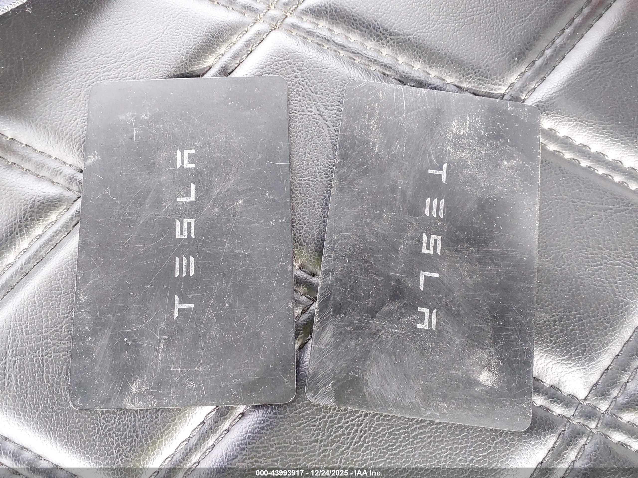 TESLA MODEL image 11