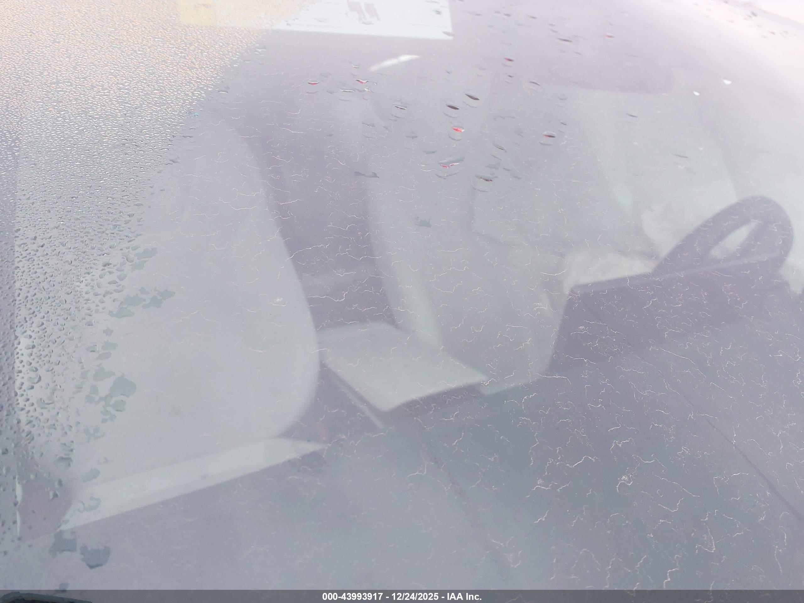 TESLA MODEL image 5