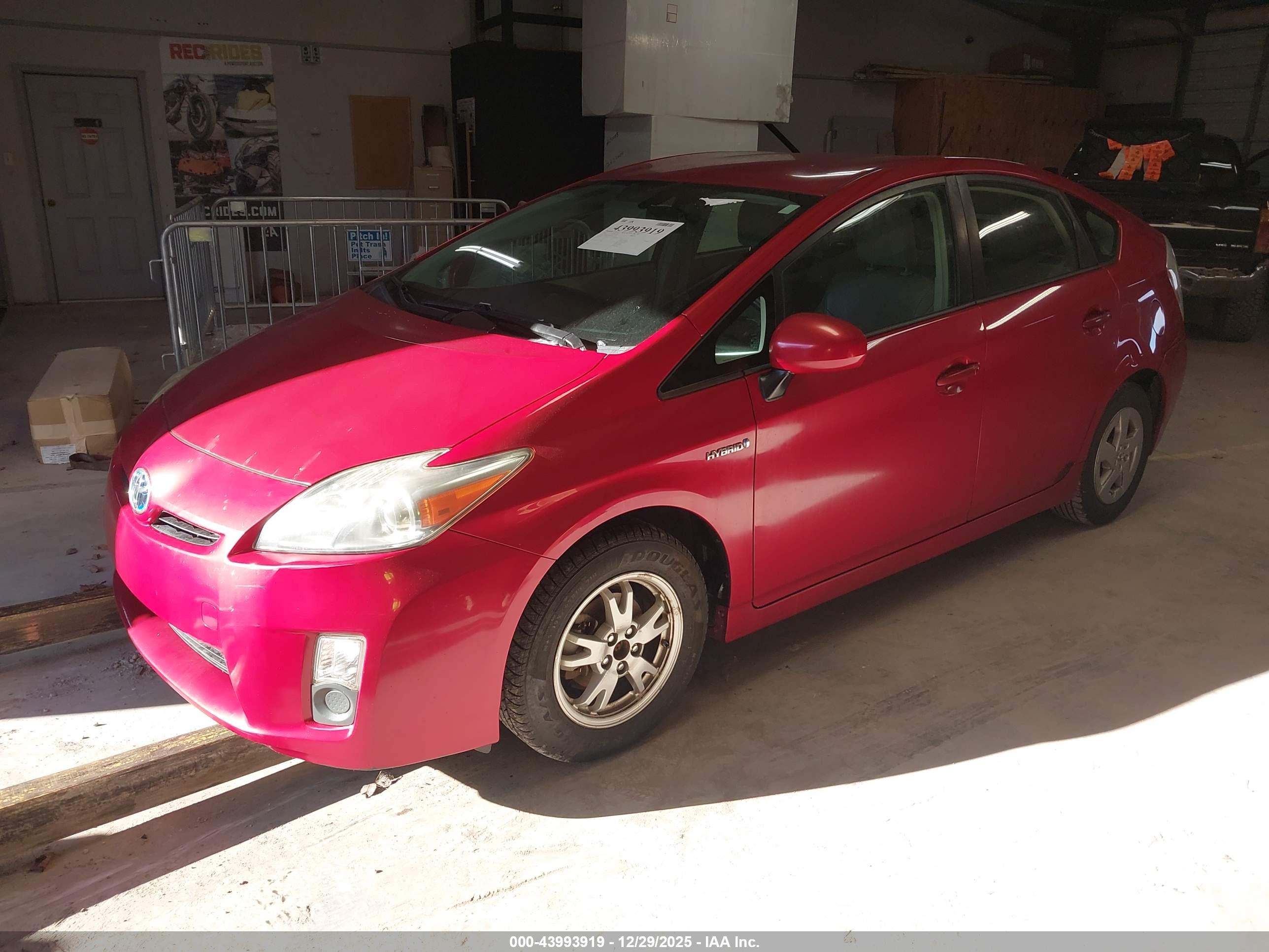 TOYOTA PRIUS image 2