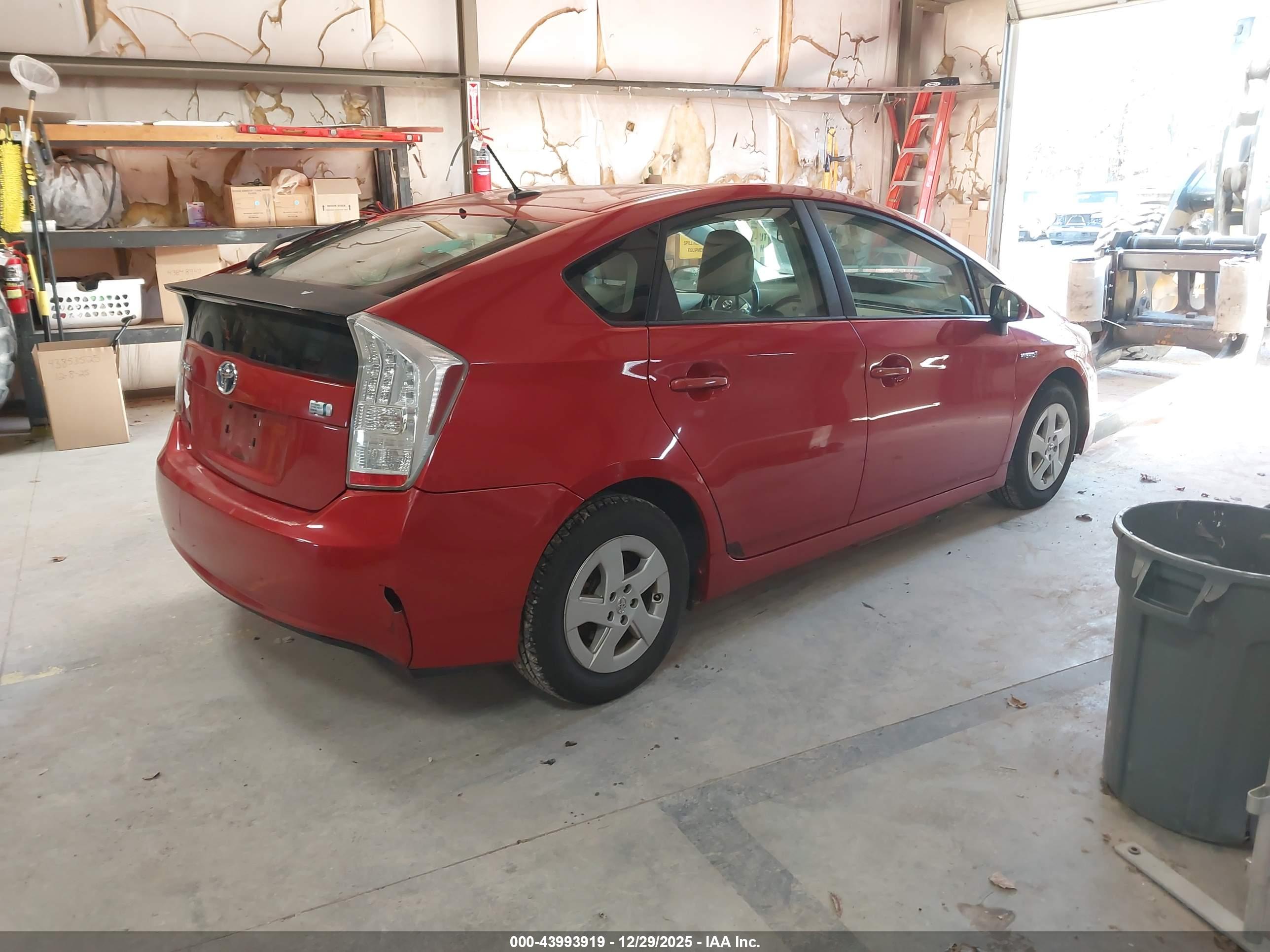 TOYOTA PRIUS image 4