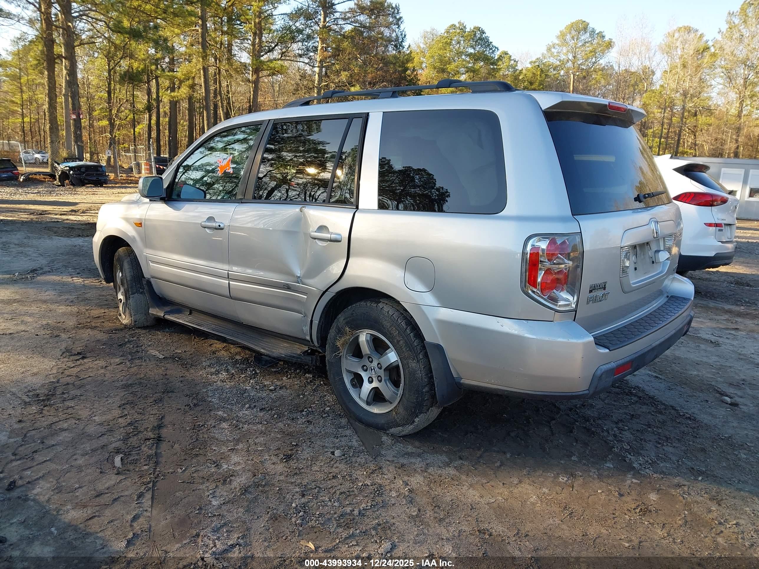 HONDA PILOT image 3