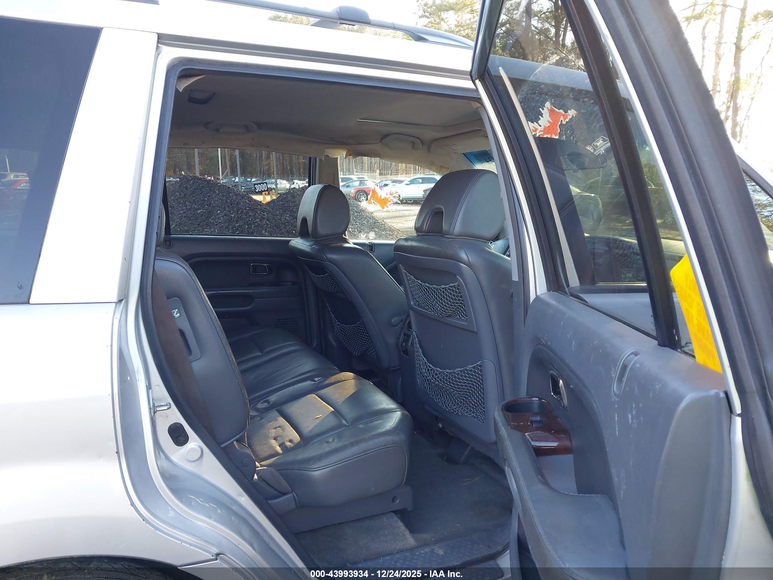 HONDA PILOT image 8