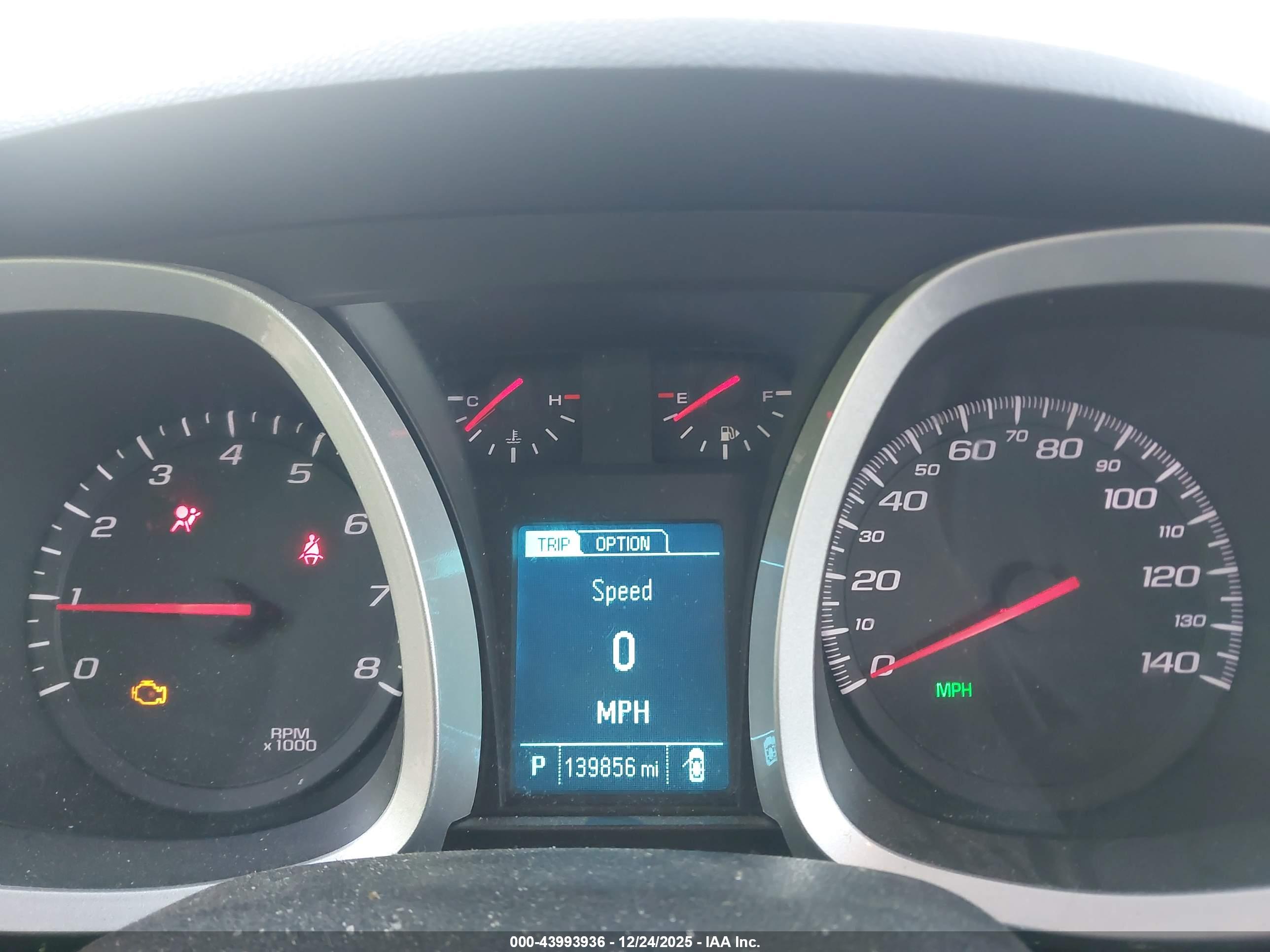 CHEVROLET EQUINOX image 7